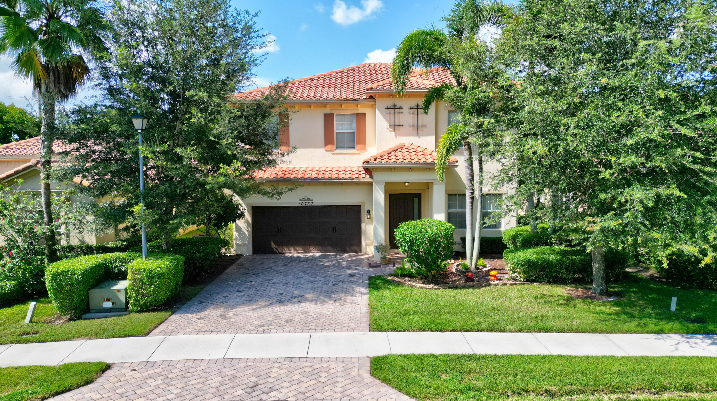 10737 Willow Oak Ct, West Palm Beach, FL 33414