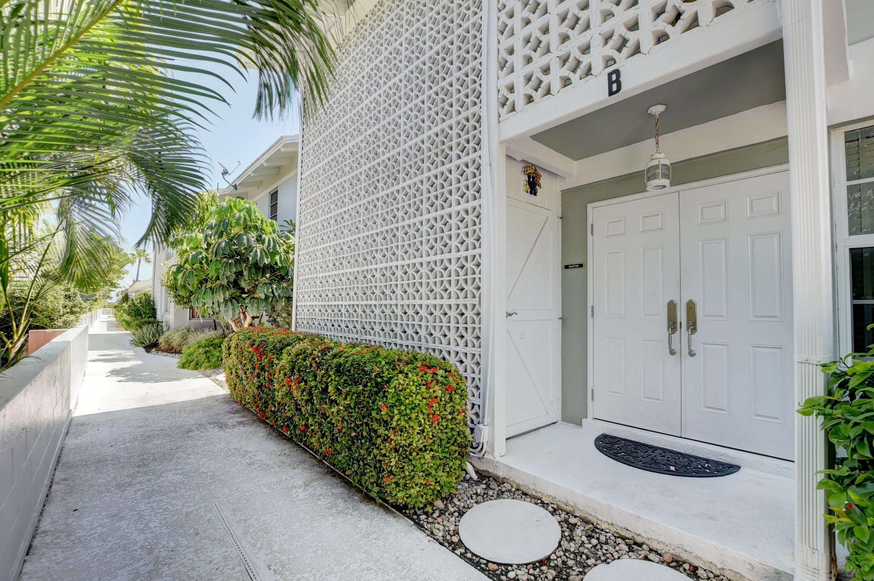 320 S Ocean Blvd #l-b, Delray Beach, FL 33483