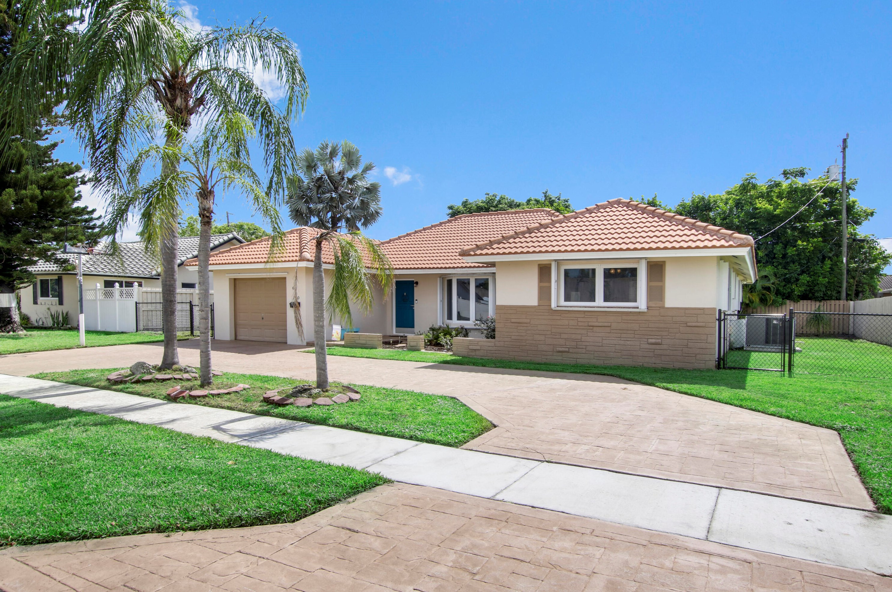 640 16th Ct, Boca Raton, FL 33486-3250