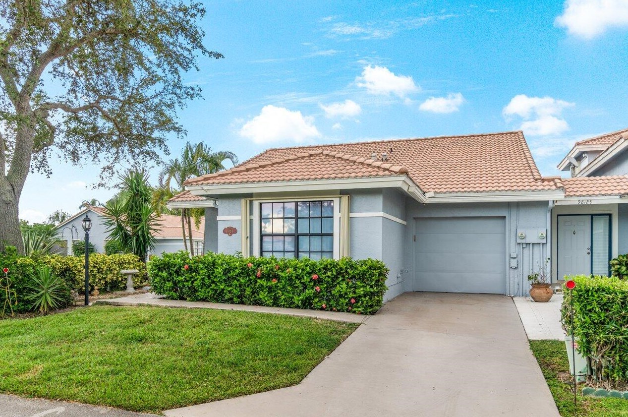 9812 62nd Ter, Boynton Beach, FL 33437-2832