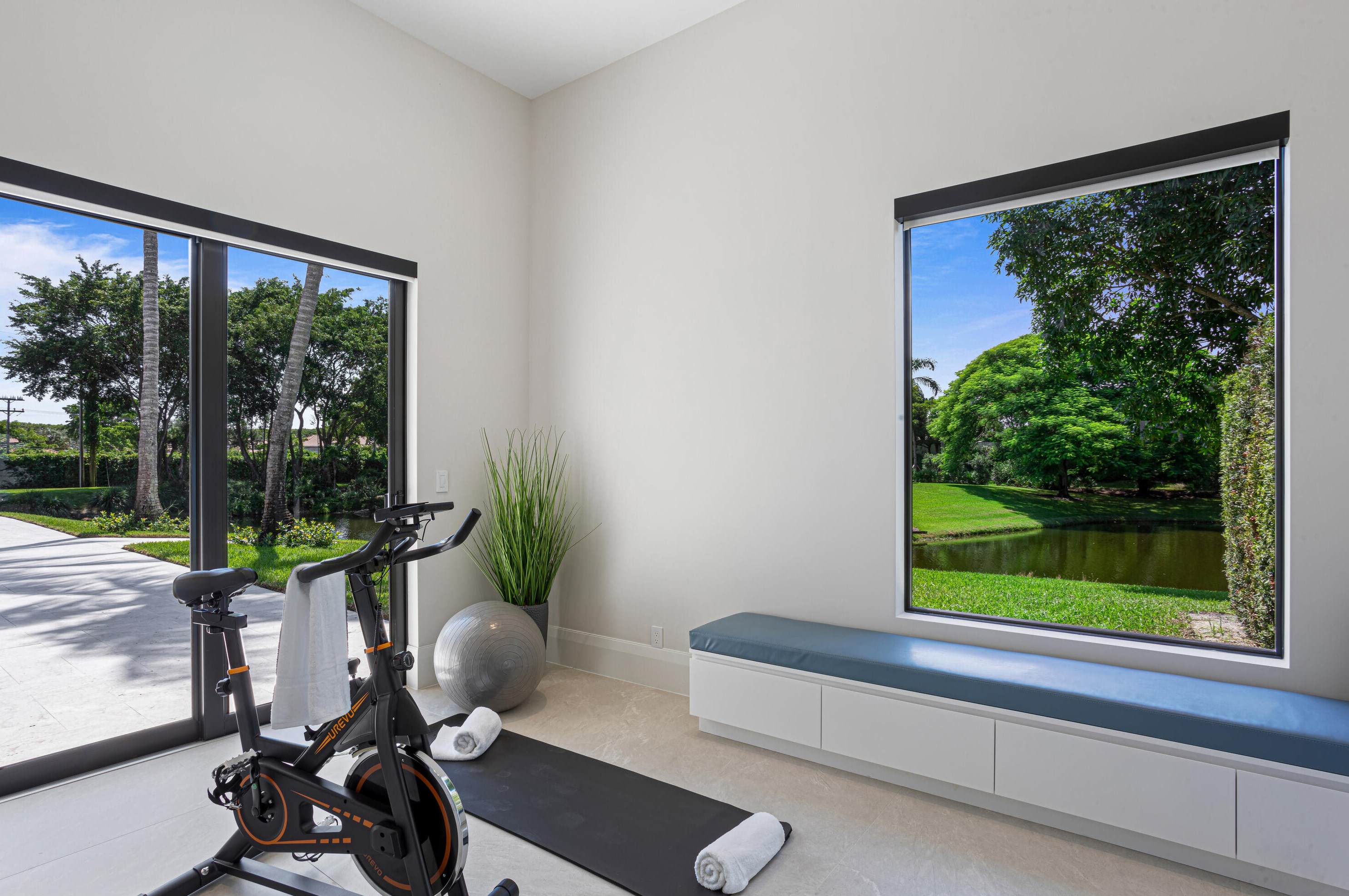 6009 Le Lac Rd, Boca Raton FL  33496-2302 exterior