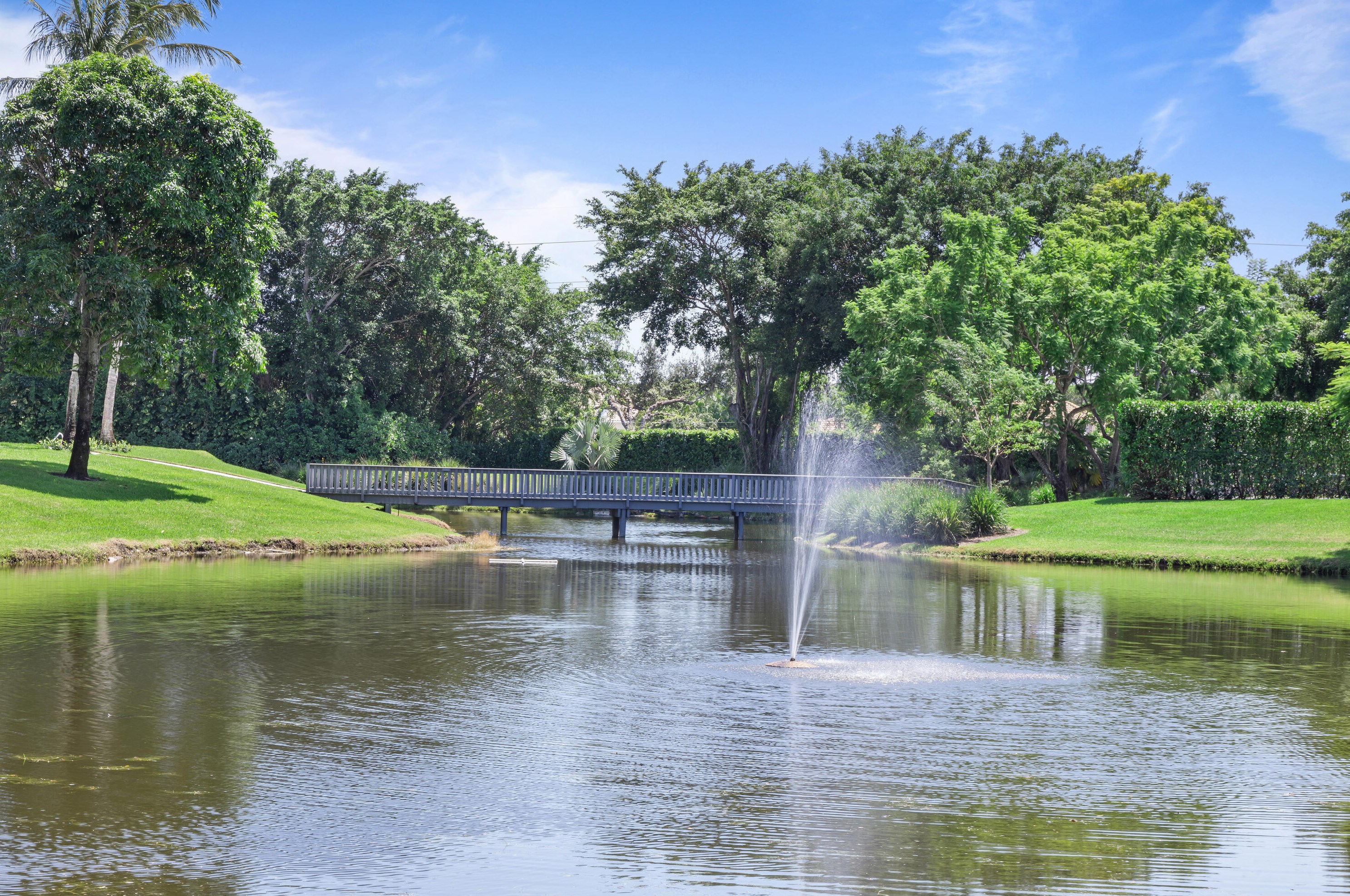 6009 Le Lac Rd, Boca Raton FL  33496-2302 exterior