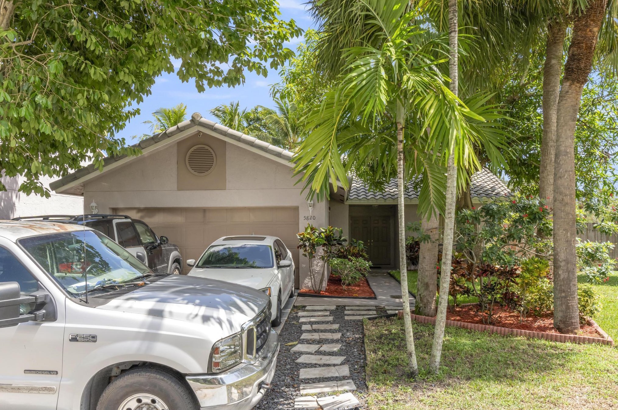 5820 Strawberry Lakes Cir, Lake Worth, FL 33463-6506
