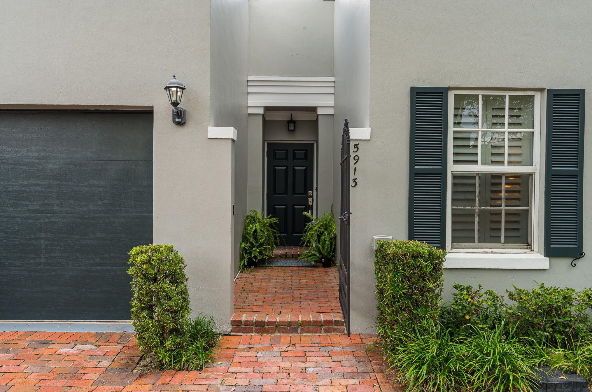 5913 Catesby St, Boca Raton, FL 33433