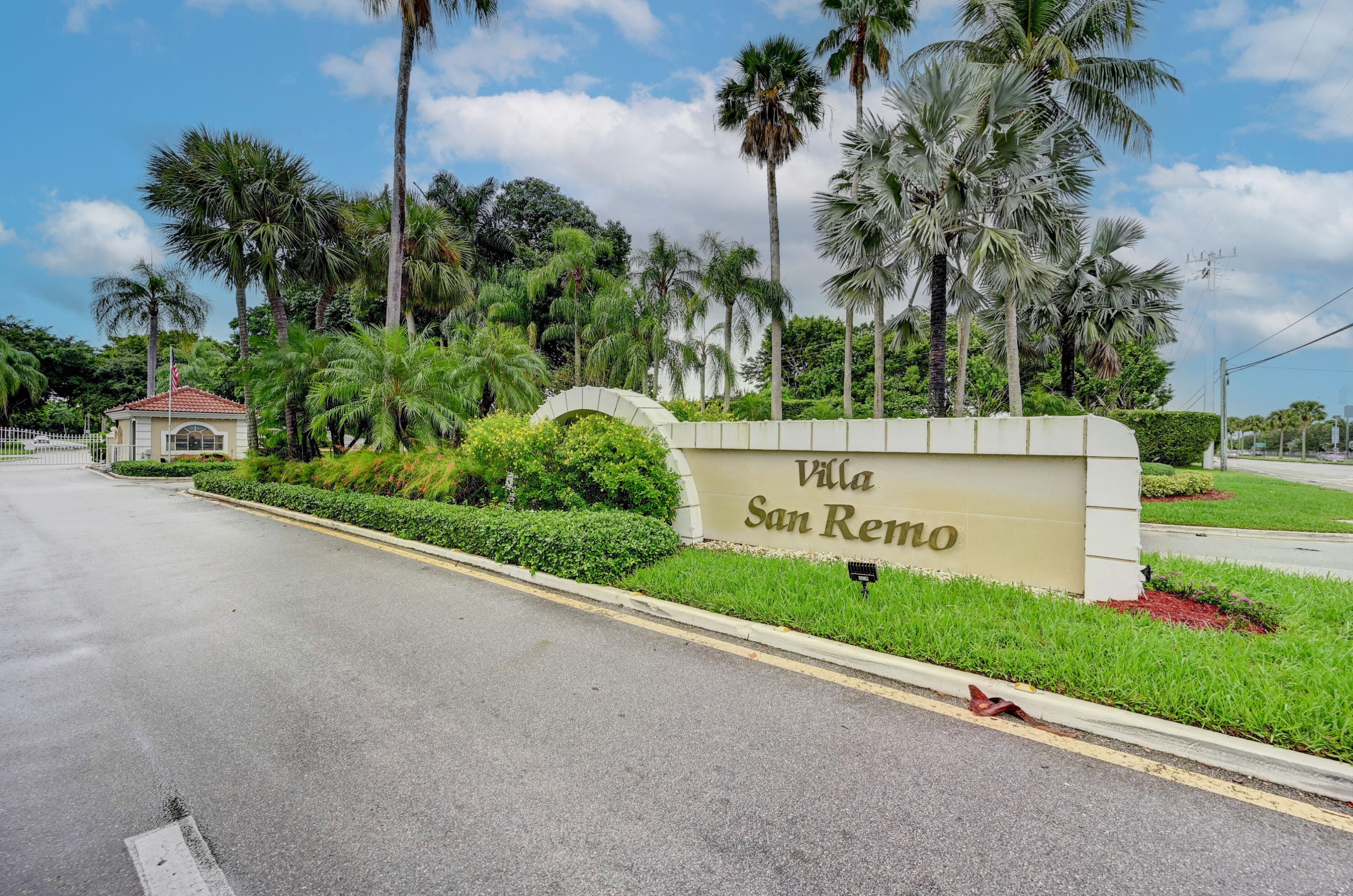 8706 Via Reale, Boca Raton, FL 33496