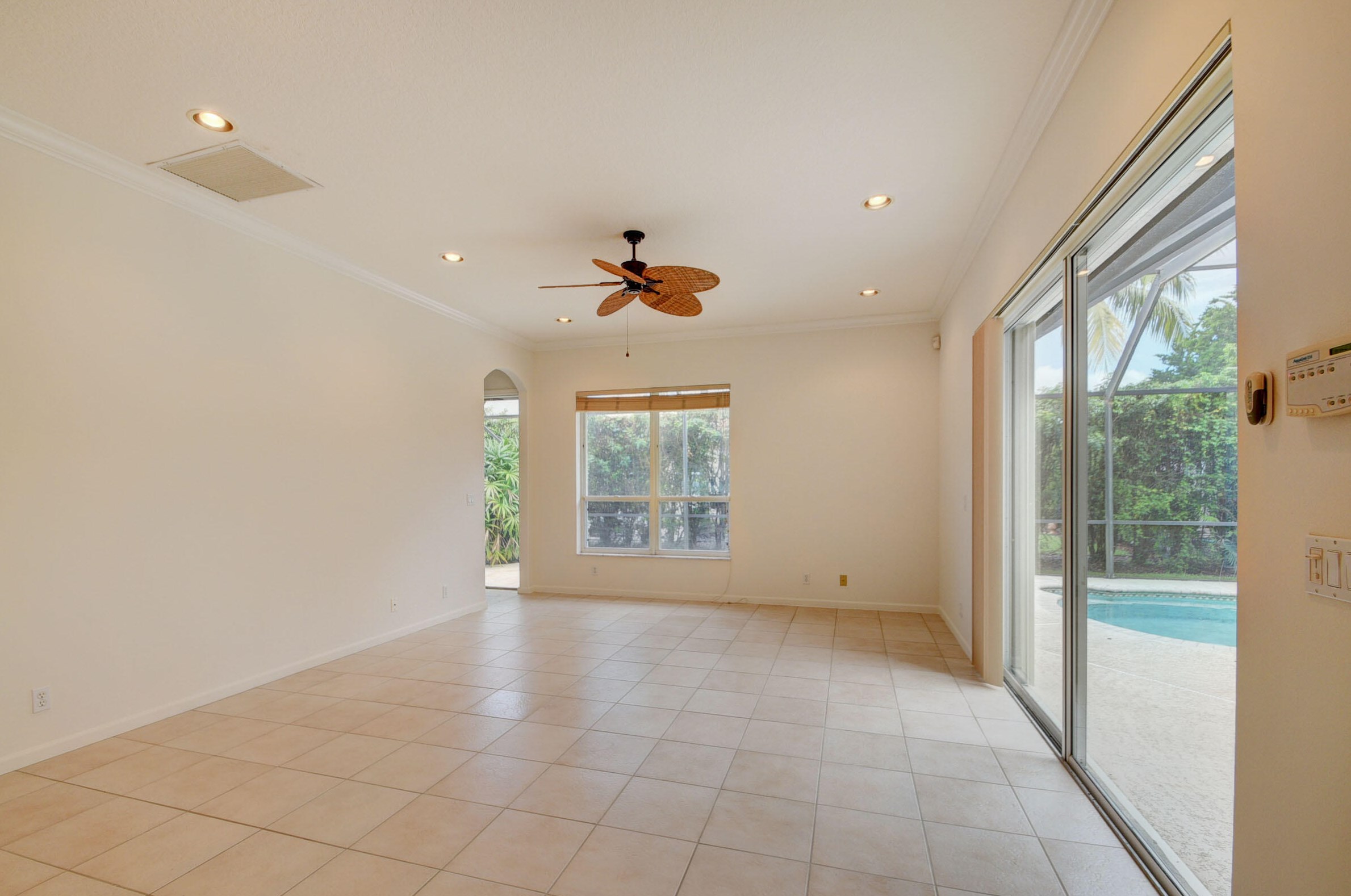 4372 Silver Glen Dr, Lake Worth FL 33449-8327 exterior