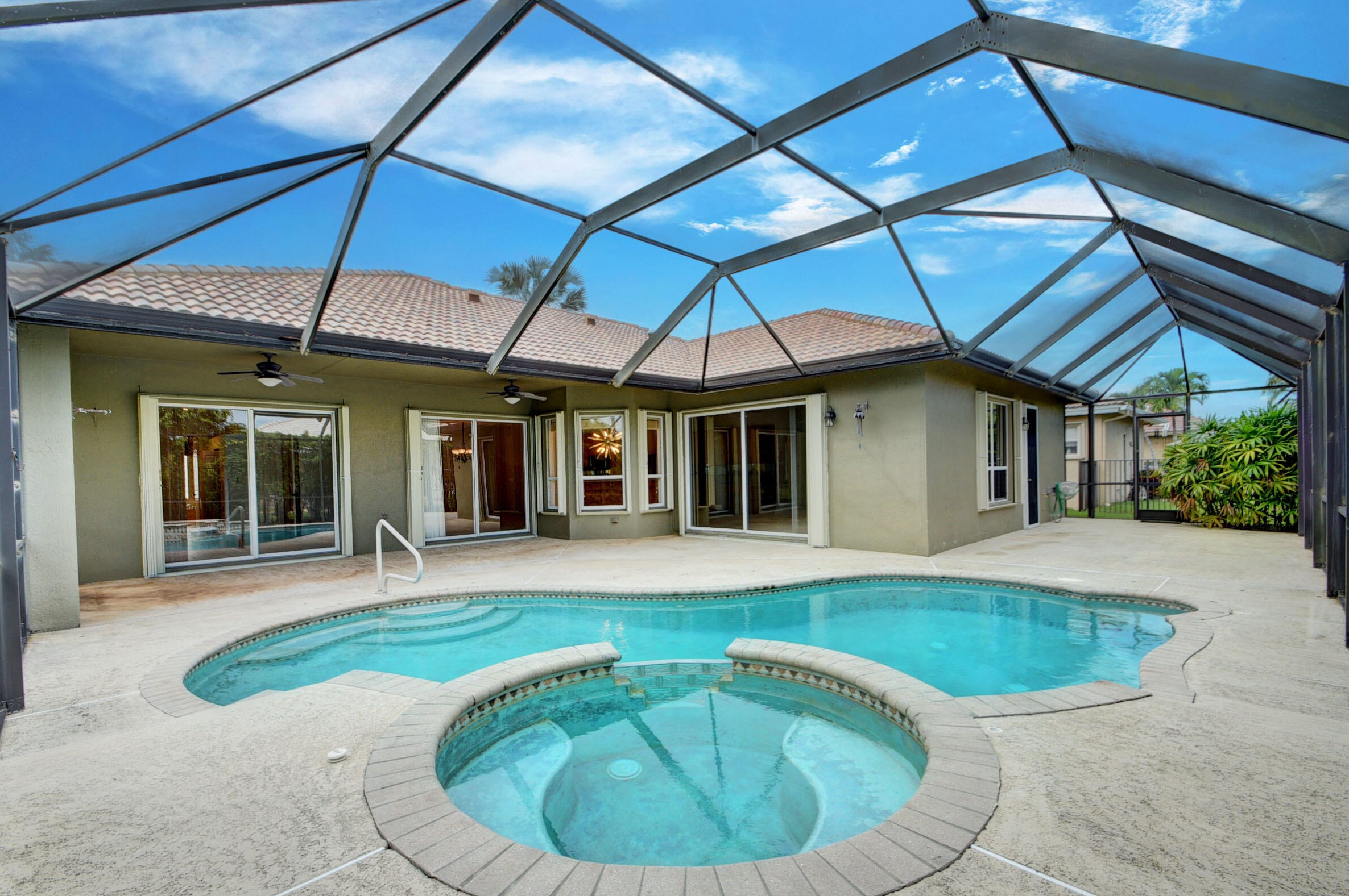 4372 Silver Glen Dr, Lake Worth FL 33449-8327 exterior