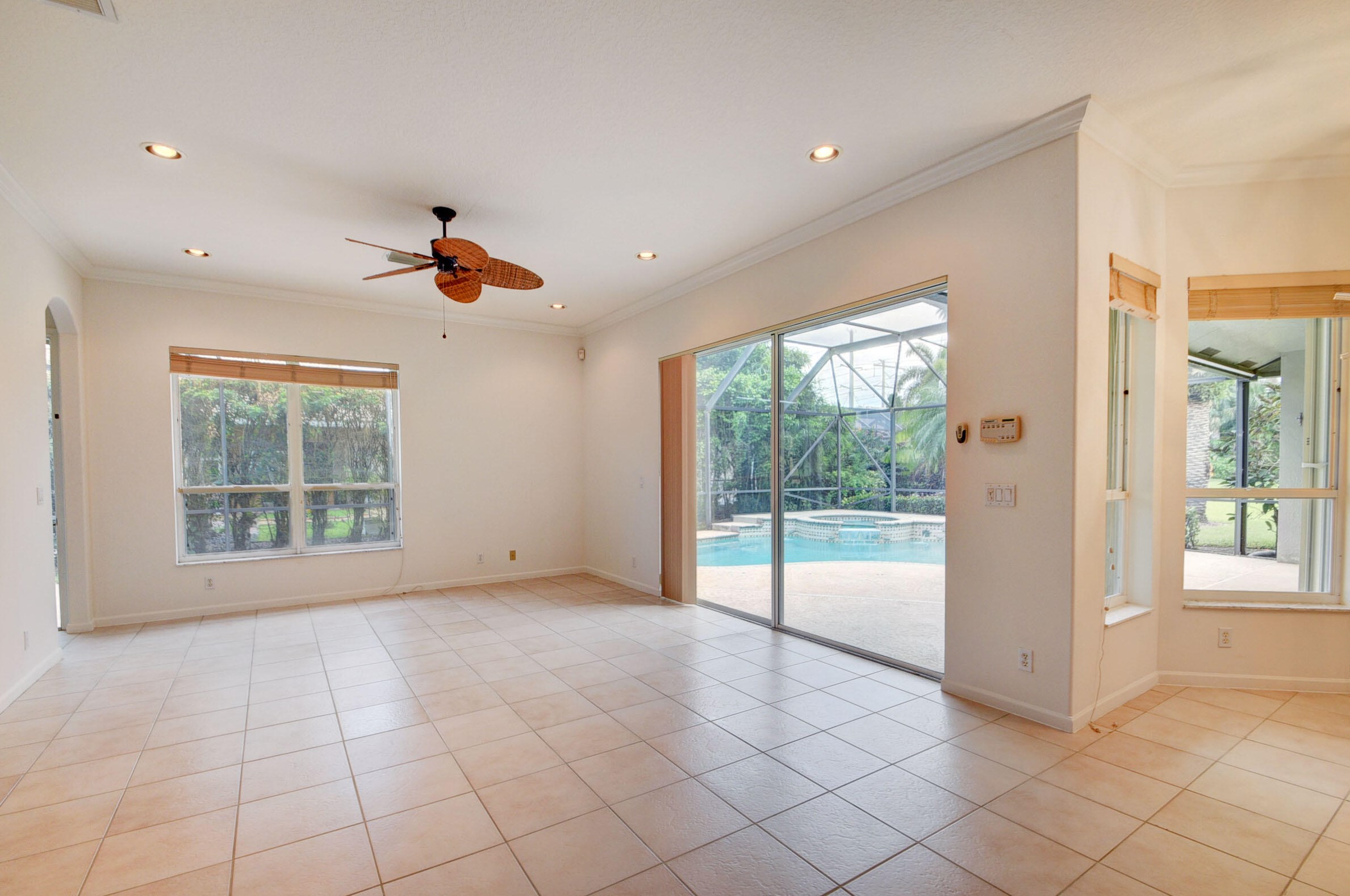 4372 Silver Glen Dr, Lake Worth FL 33449-8327 exterior