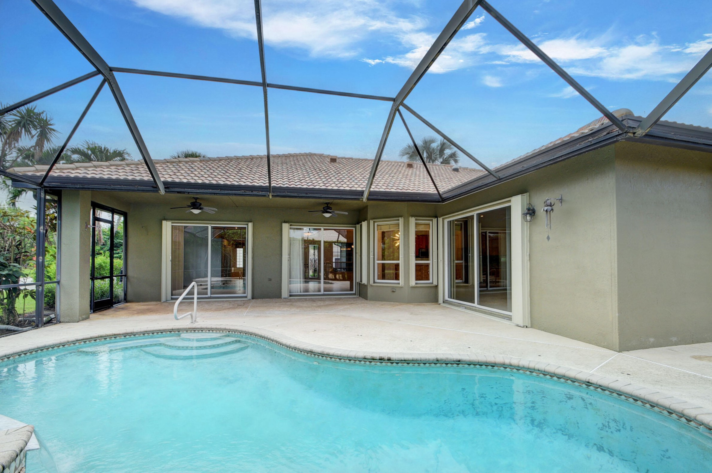 4372 Silver Glen Dr, Lake Worth FL 33449-8327 exterior