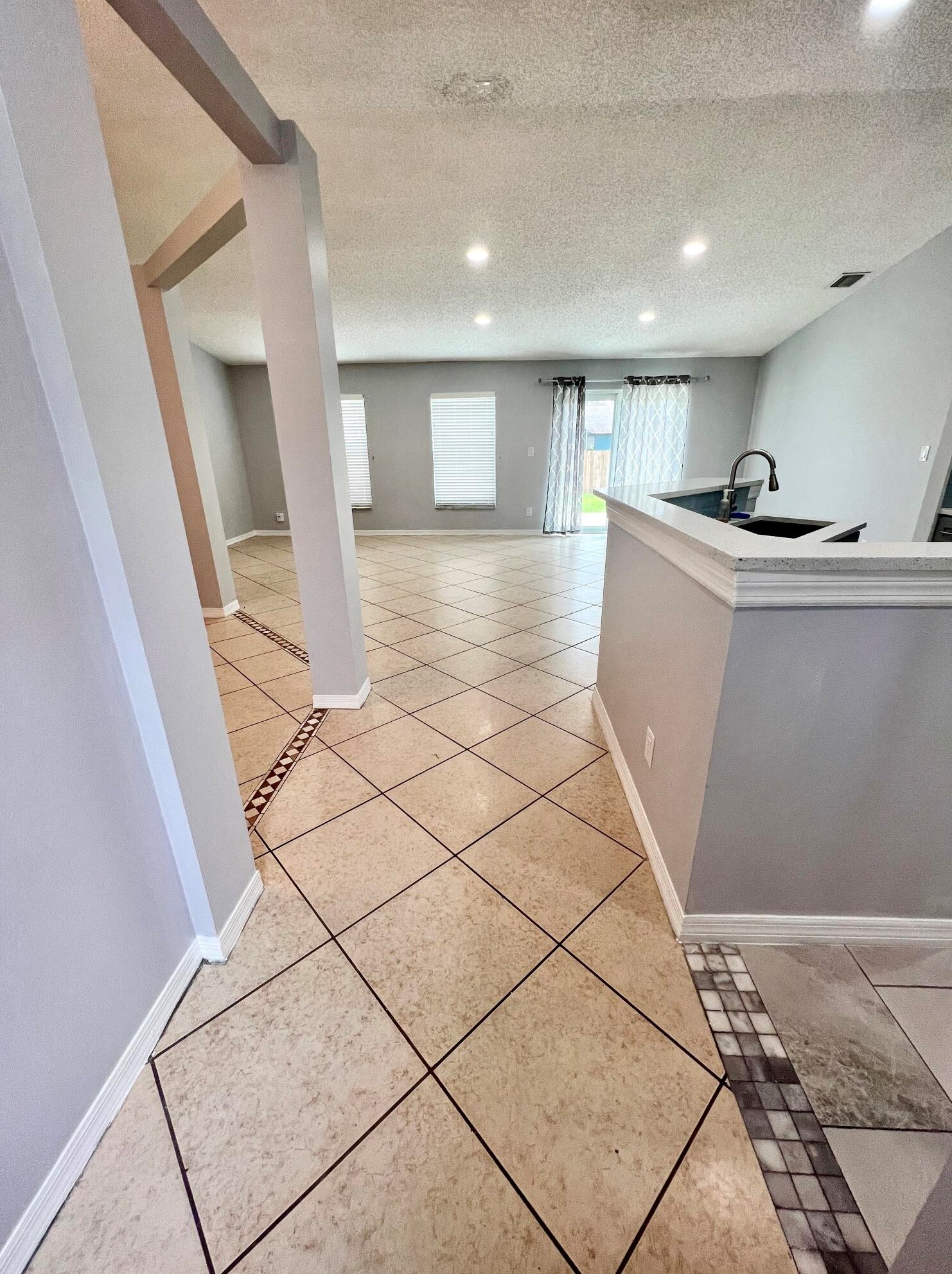 1337 Se Naples Ln, Fort Pierce, FL 34983