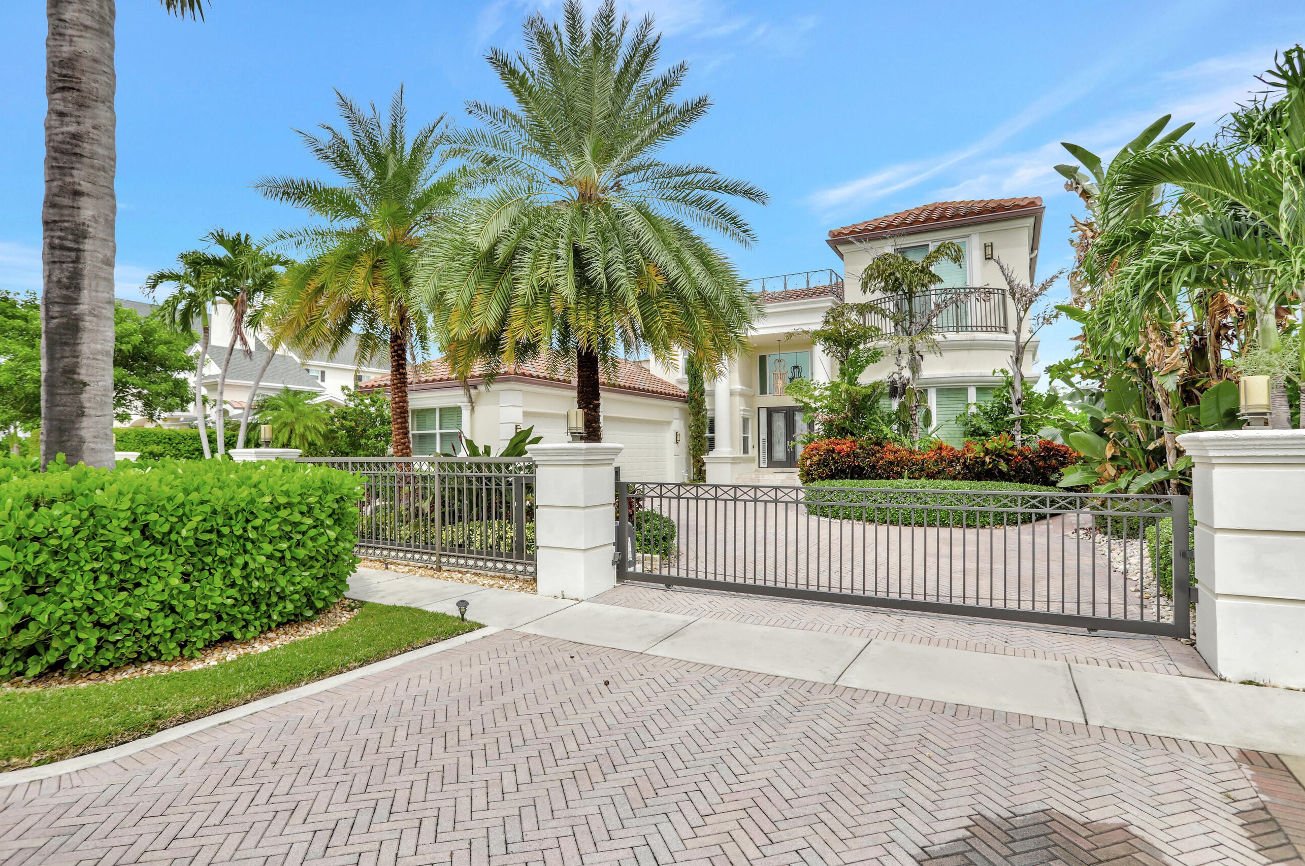 785 Ne 33rd St, Boca Raton, FL 33431