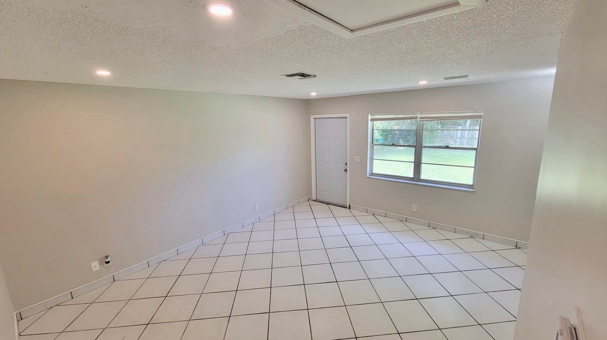 4032 Luzon Ave, Lake Worth, FL 33461