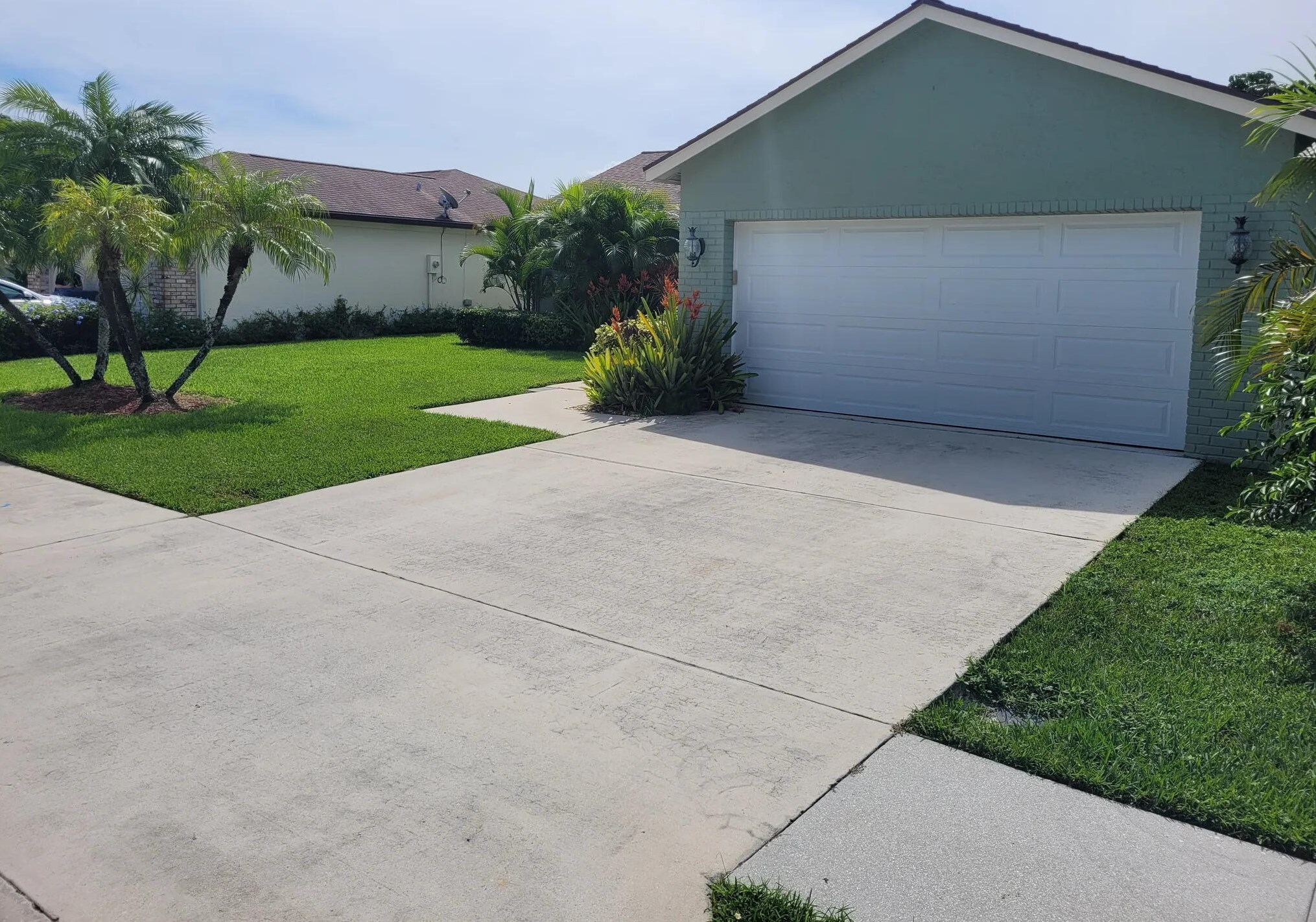 136 Stillwater Cir, Jupiter, FL 33458-7324