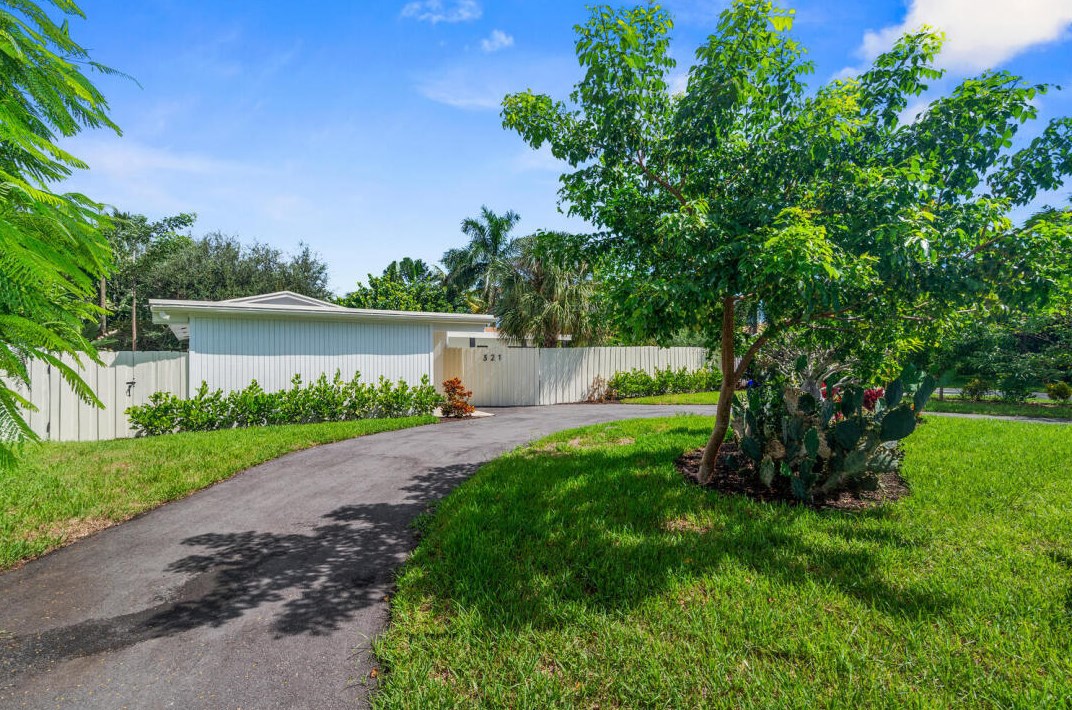 321 28th Ter, Boca Raton, FL 33431-6834