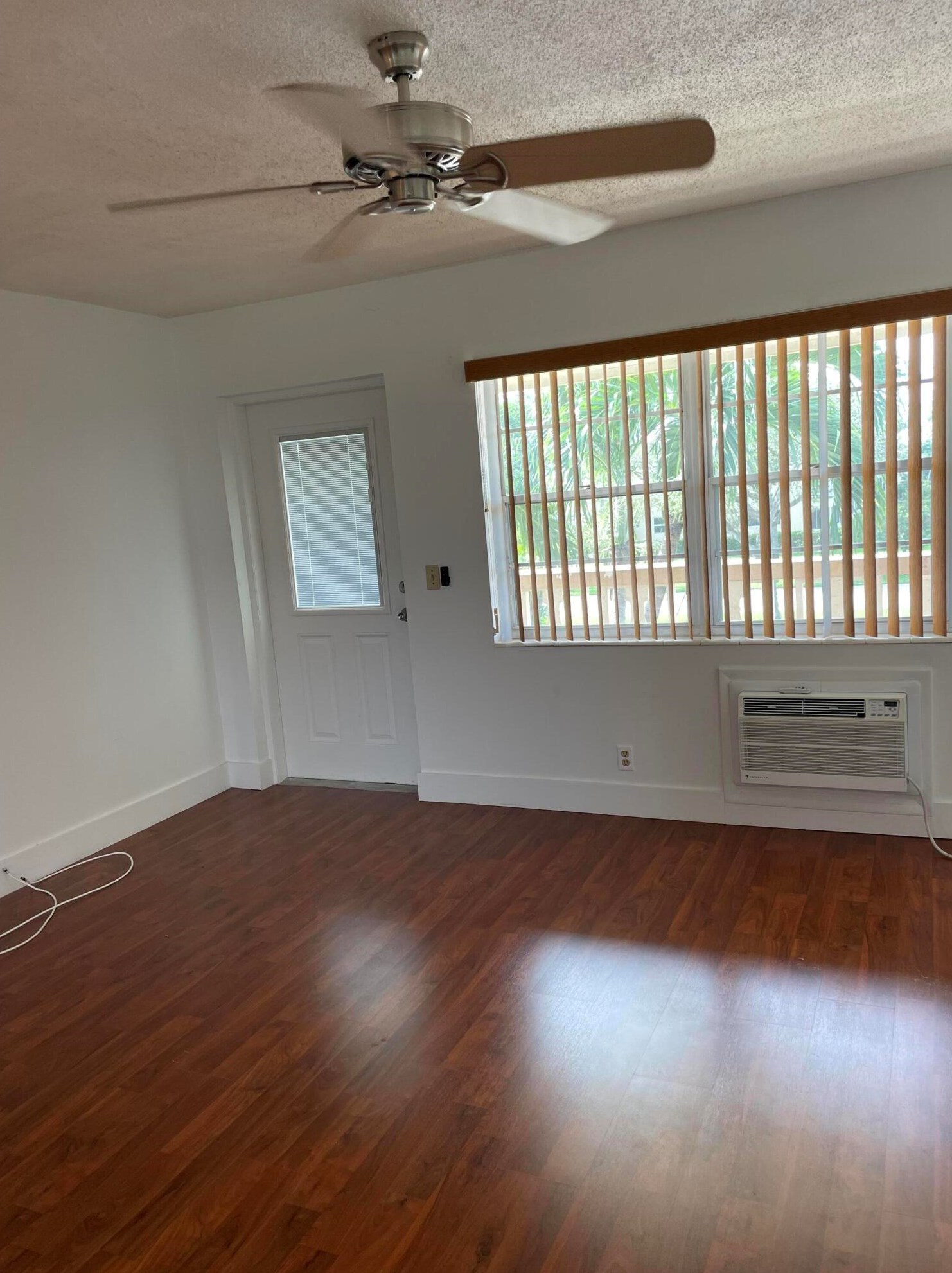 15 Dorchester A #a, West Palm Beach, FL 33417