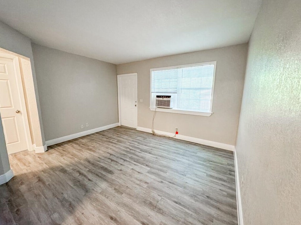710 10th St #3, West Palm Beach, FL 33401