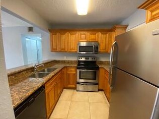 1525 Lake Crystal Dr #g, West Palm Beach, FL