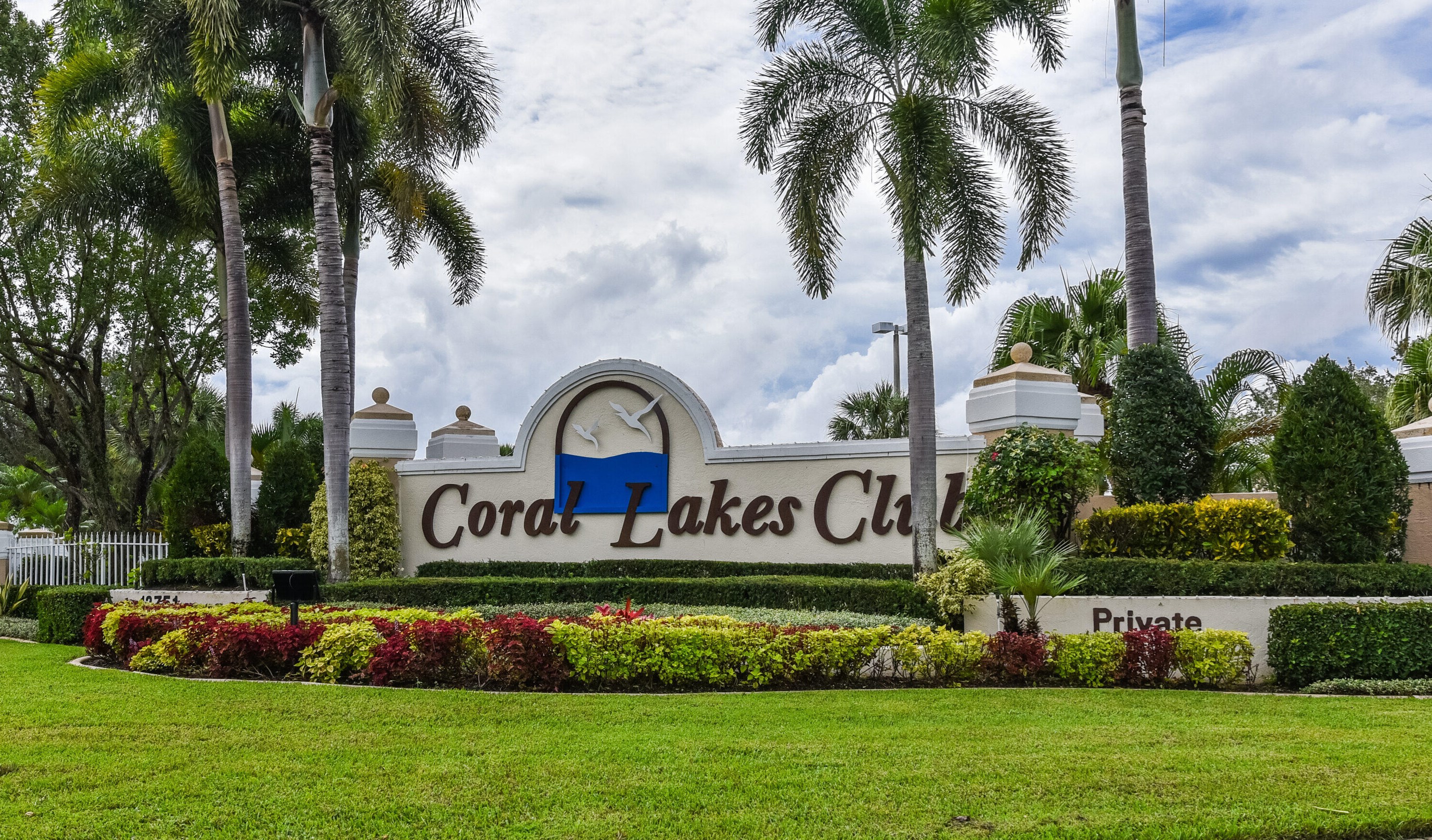 6411 Tiara Dr, Boynton Beach, FL 33437-4171