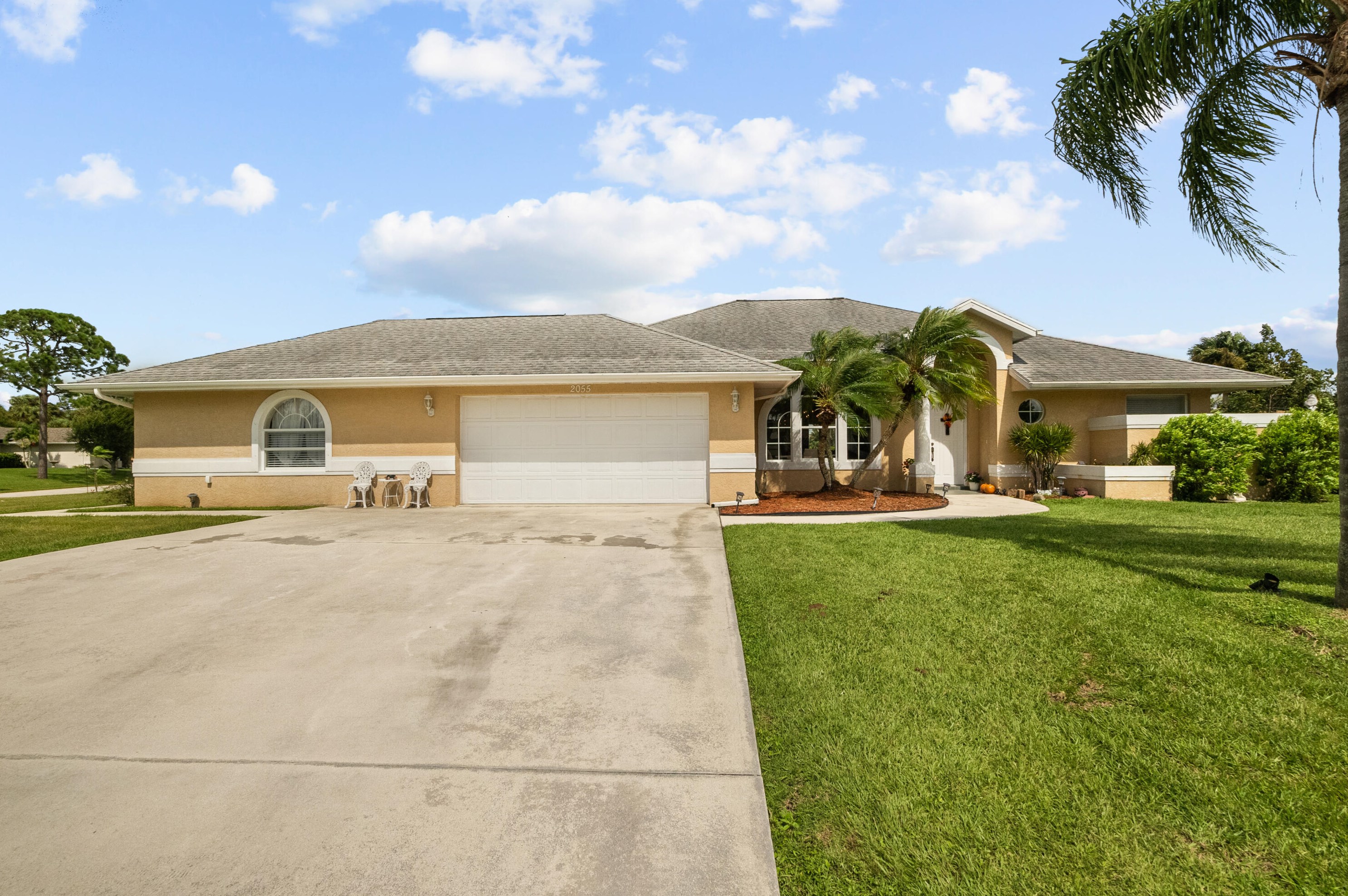 2055 Sw Aaron Ln, Fort Pierce, FL 34953