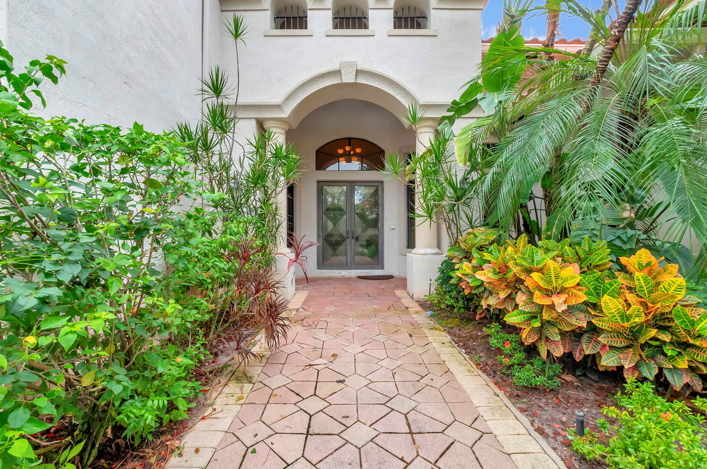 7102 Via Mediterrania, Boca Raton, FL 33433-1041