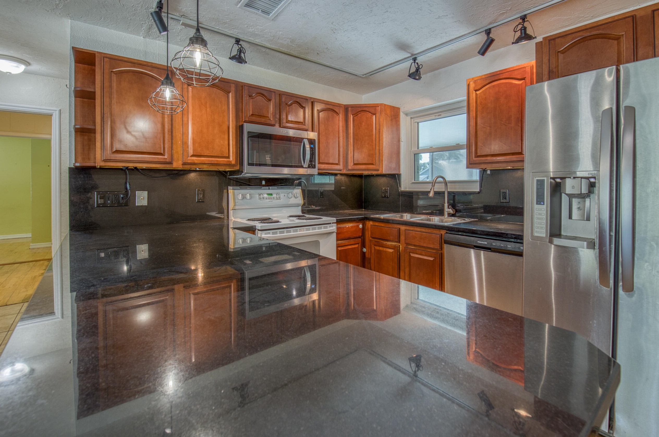 1931 Moor Dr, Lake Worth FL  33461-5722 exterior