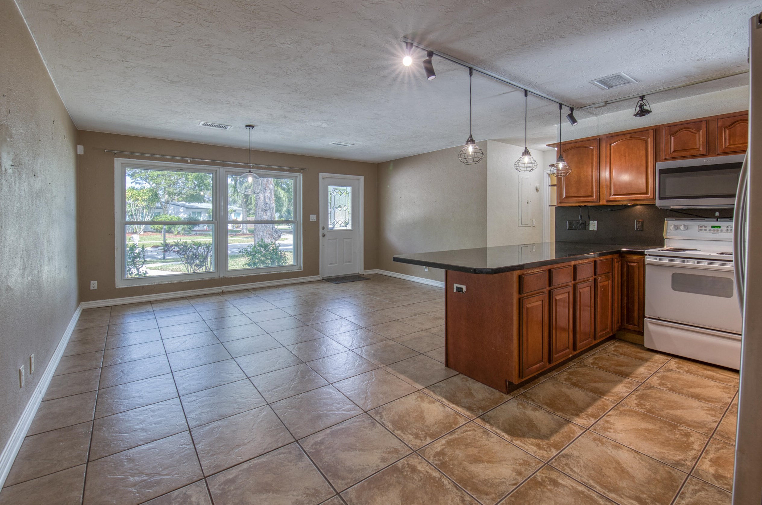 1931 Moor Dr, Lake Worth FL  33461-5722 exterior