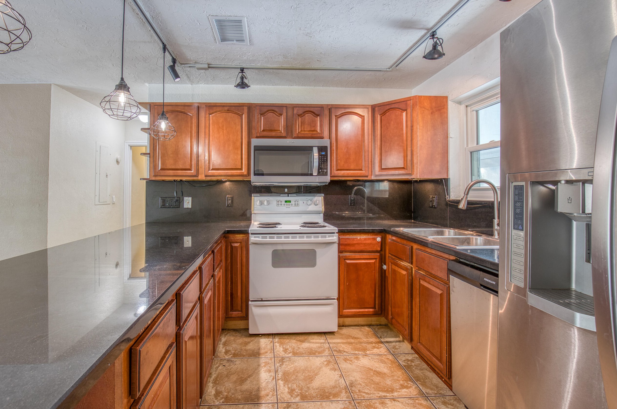 1931 Moor Dr, Lake Worth FL  33461-5722 exterior