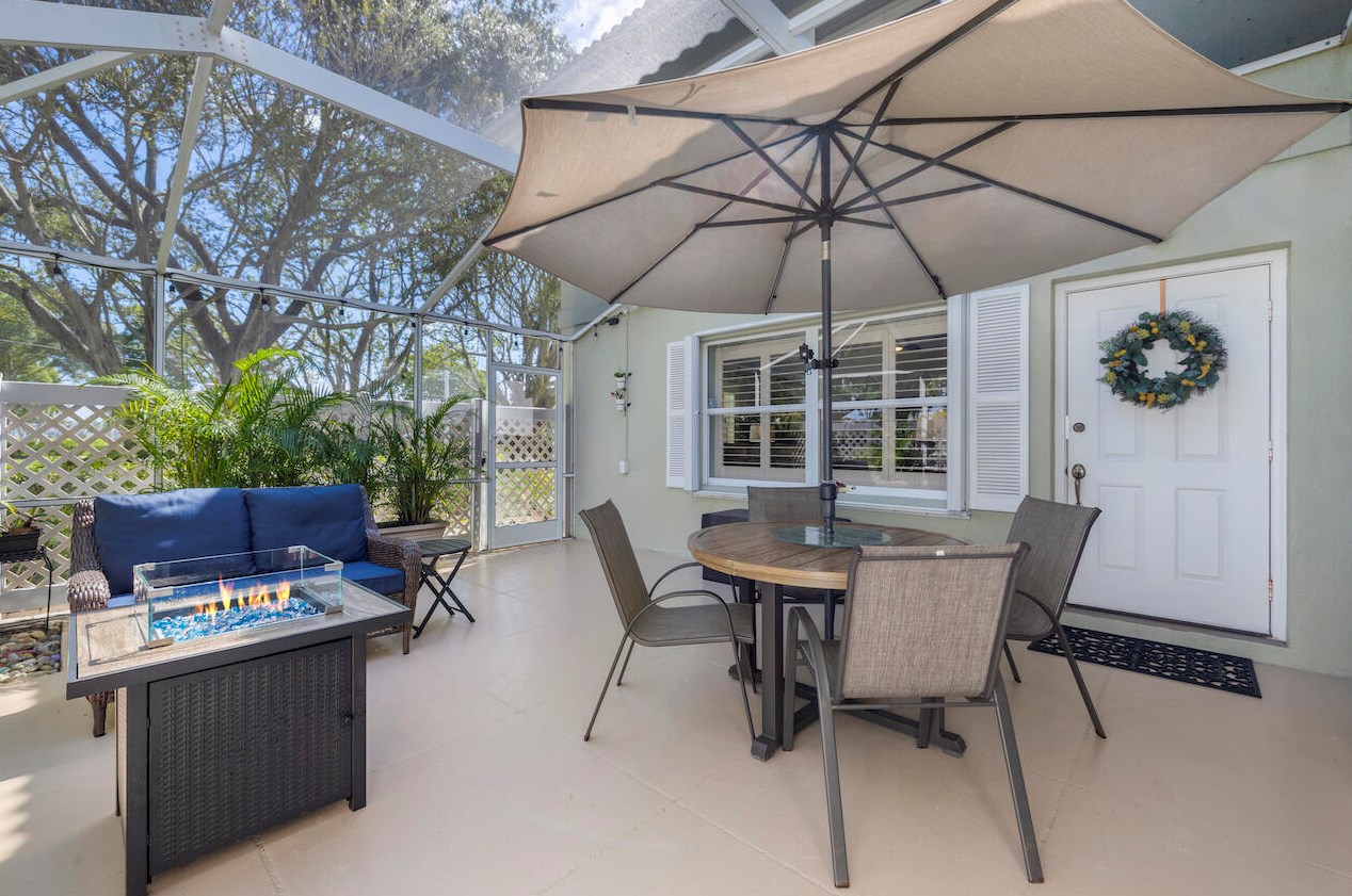 1953 Hartford Ct, West Palm Beach, FL 33409