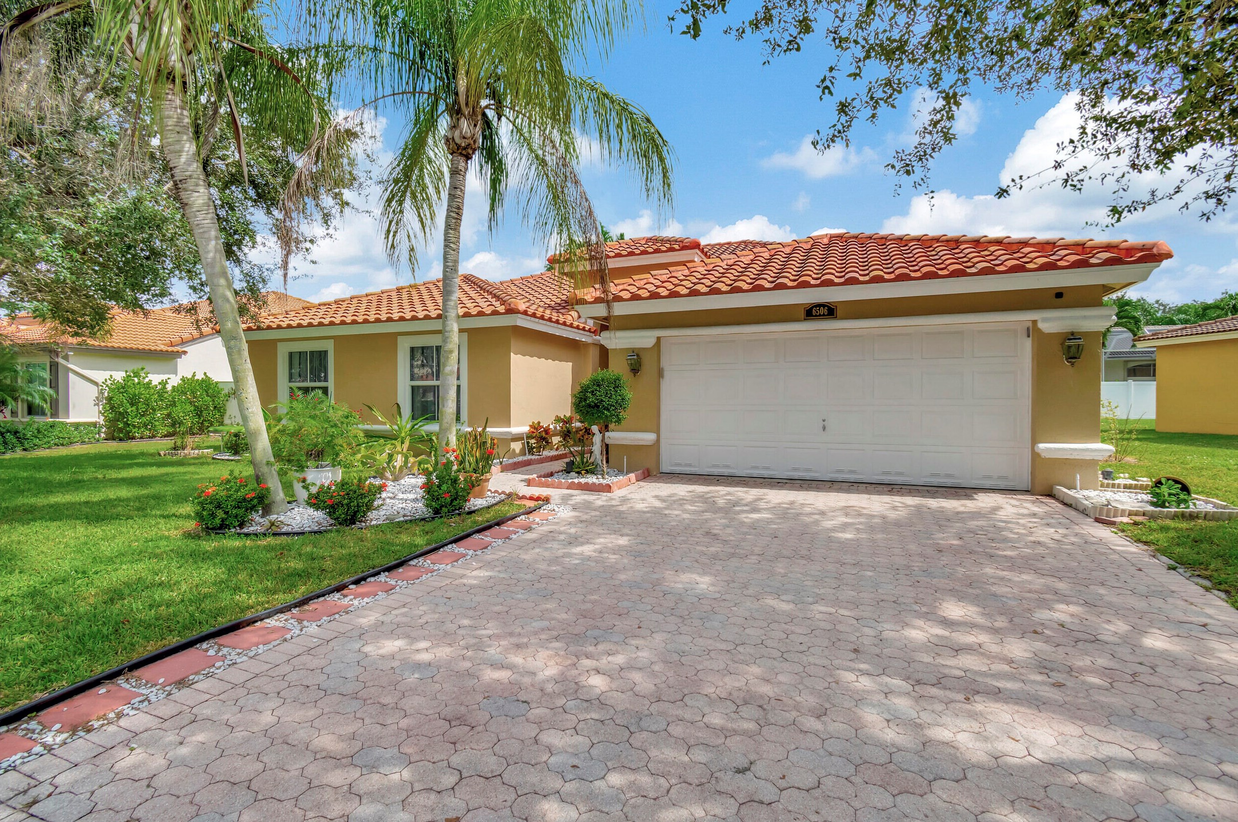 6506 La Gorce Ln, Lake Worth, FL 33463