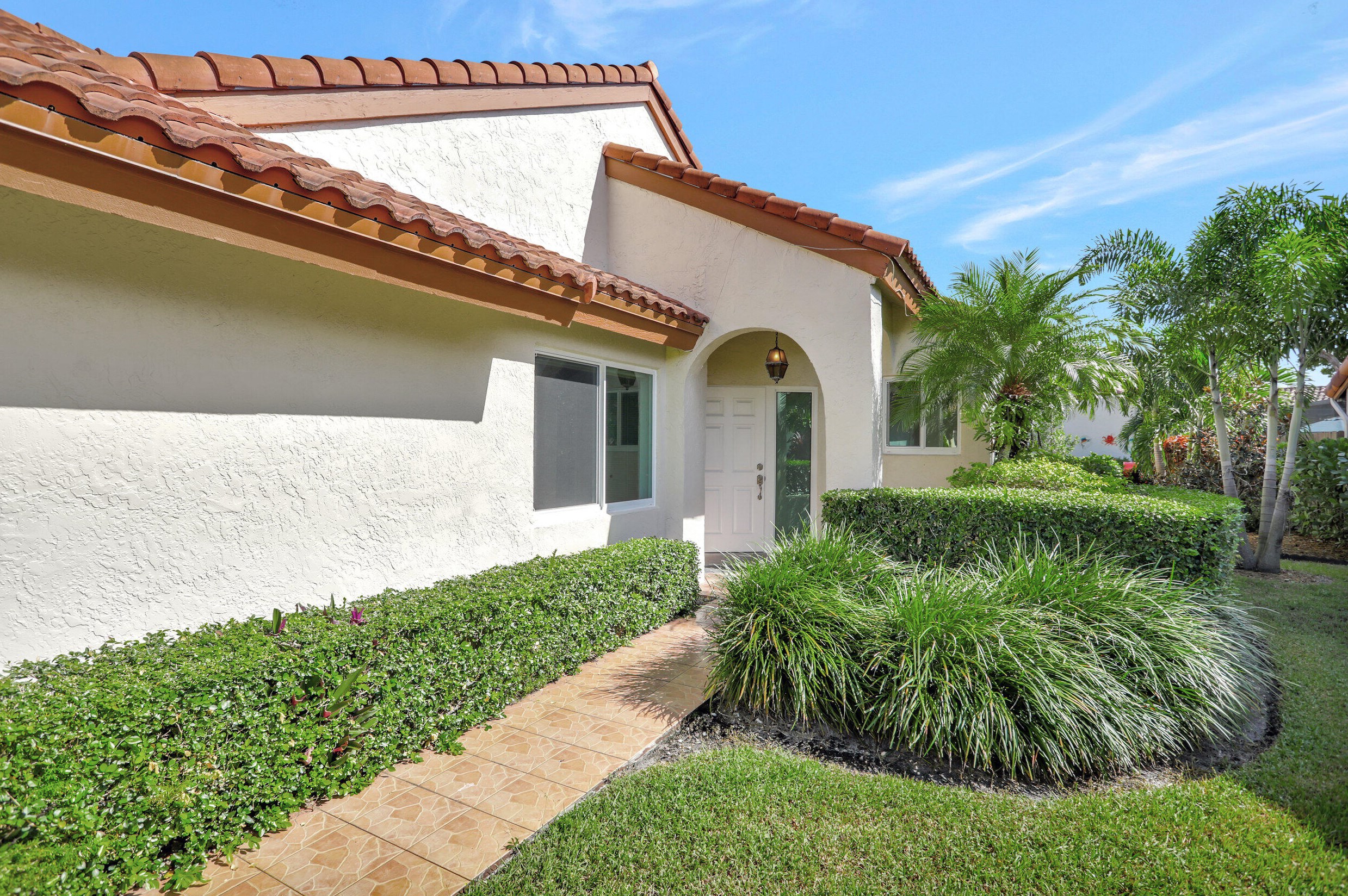 23271 Water Cir, Boca Raton, FL 33486