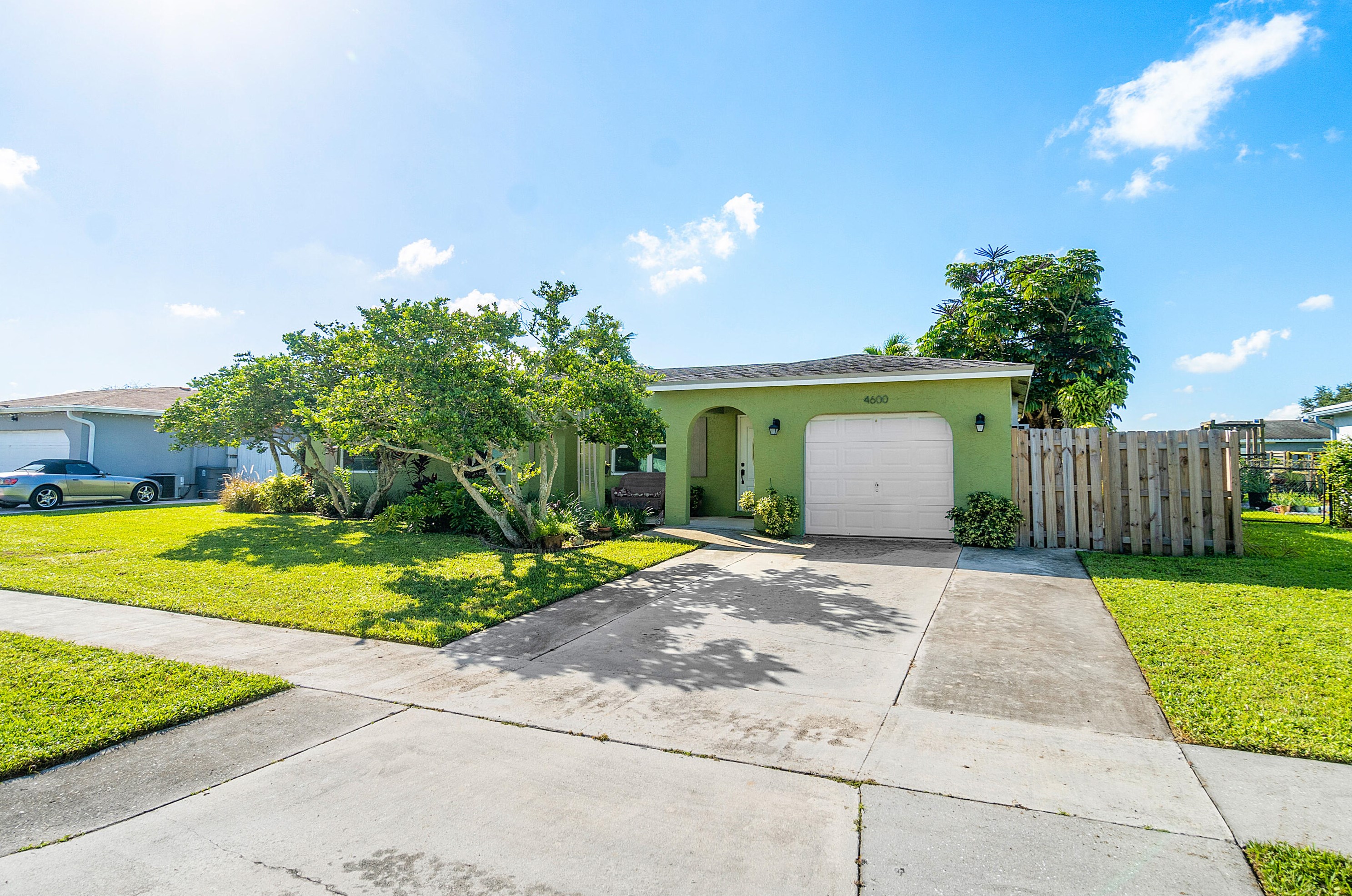 4600 Baldric St, Boca Raton, FL 33428