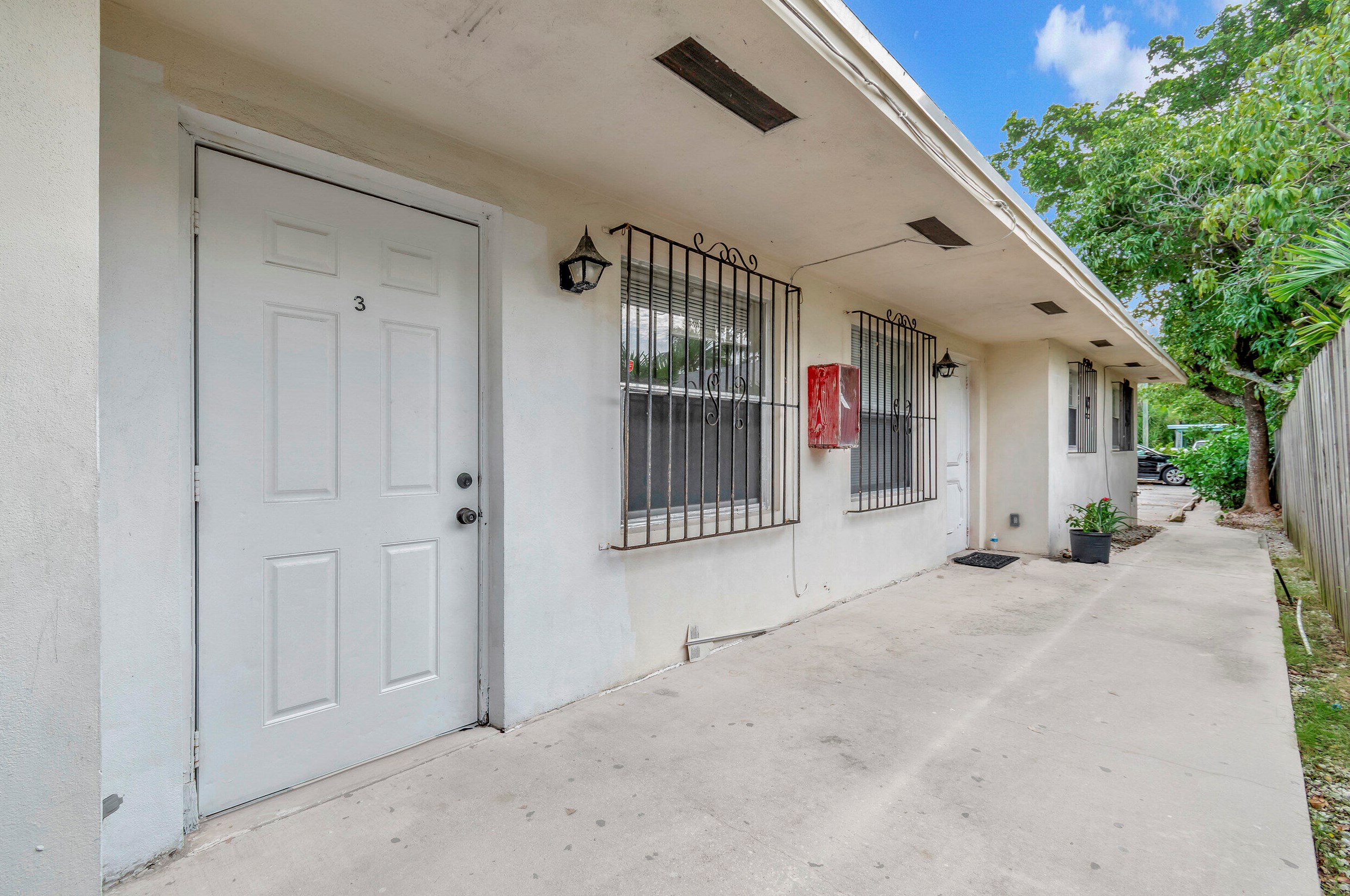 421 S J St #3, Lake Worth, FL 33460