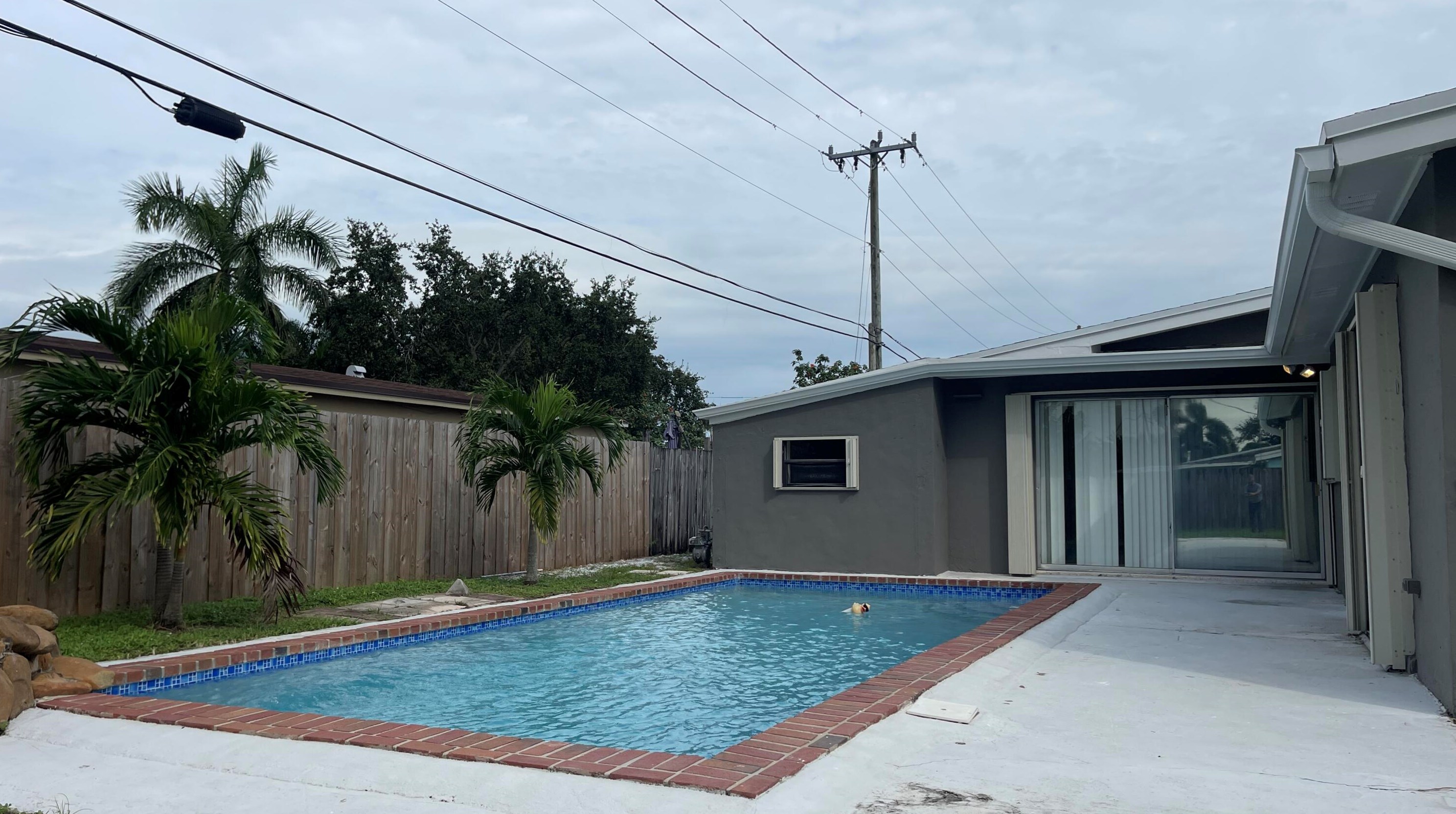 6770 Roosevelt St, Hollywood, FL 33024