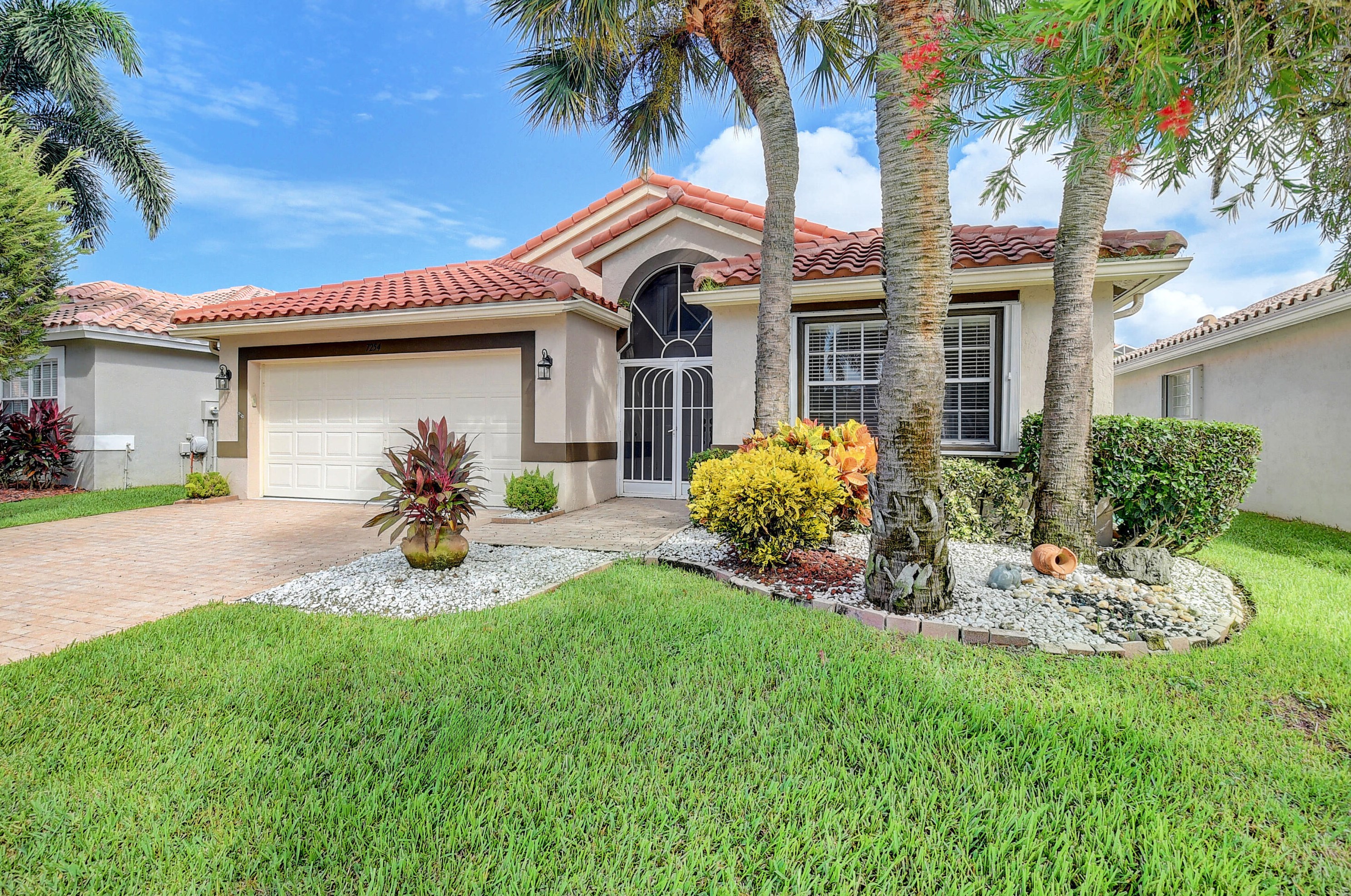 7254 Haviland Cir, Boynton Beach, FL 33437