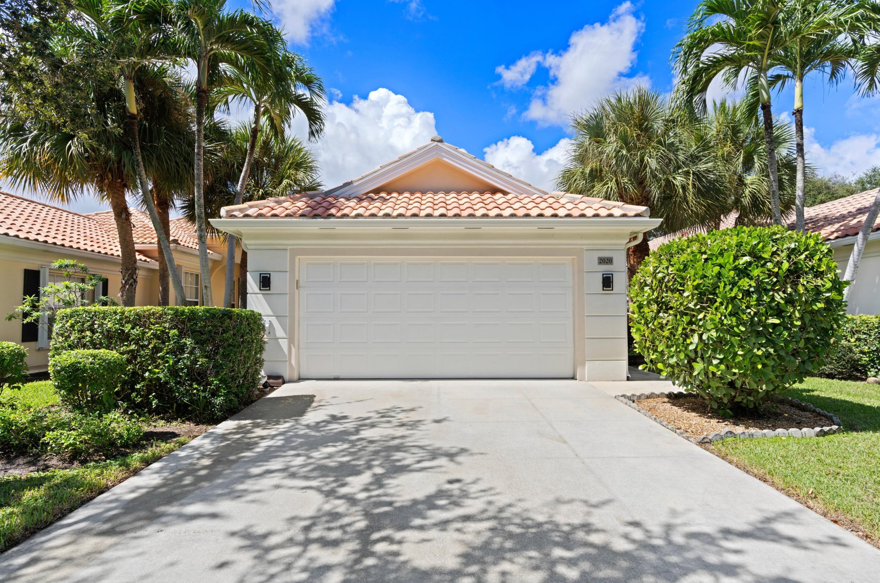 2020 Valencia Dr, Delray Beach, FL 33445