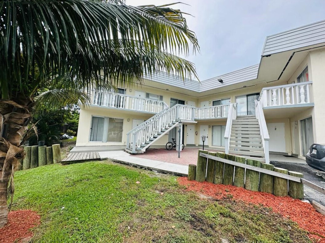 519 W Kalmia Dr #3, West Palm Beach, FL 33403