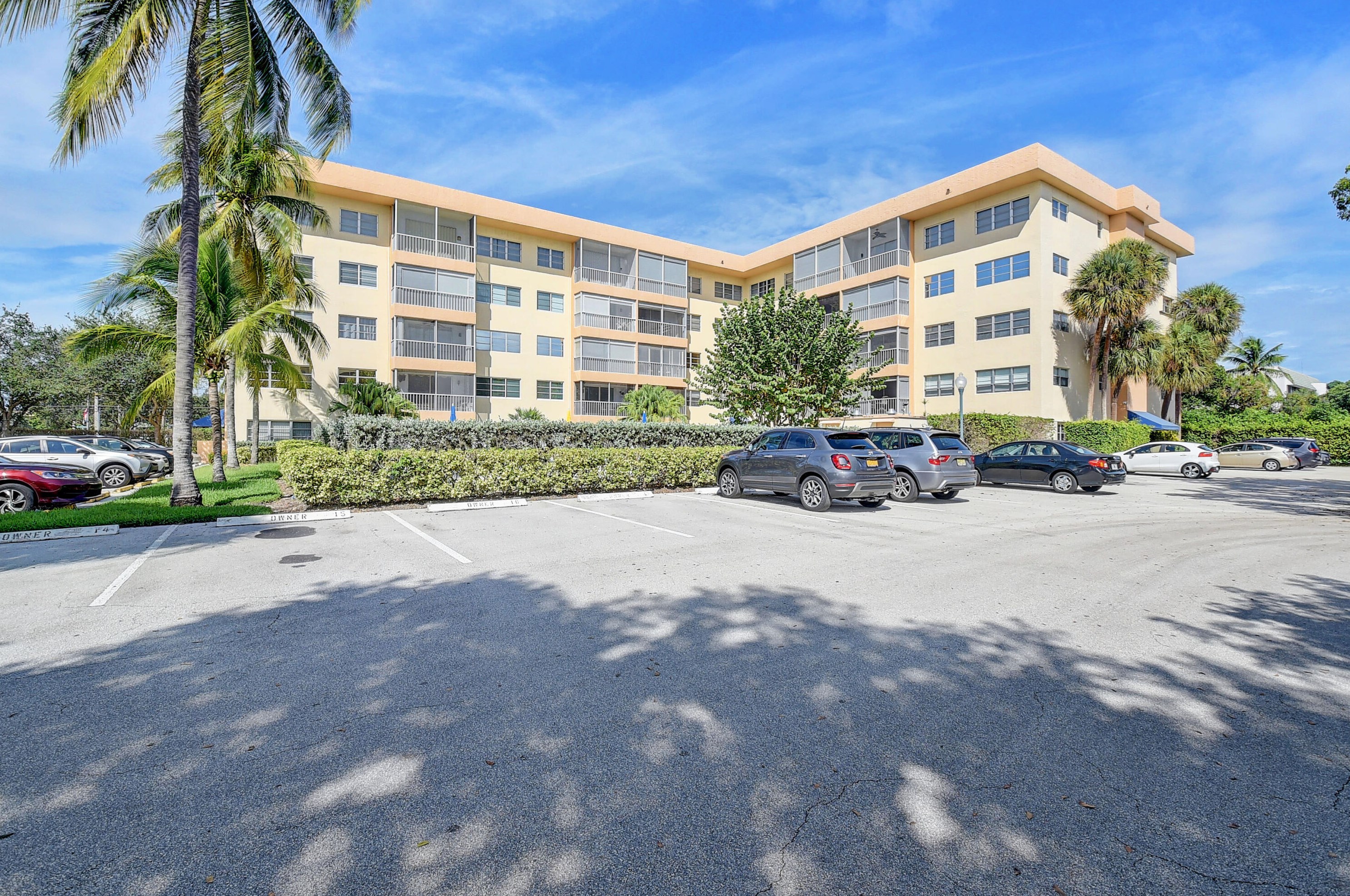 290 W Palmetto Park Rd #504, Boca Raton, FL 33432