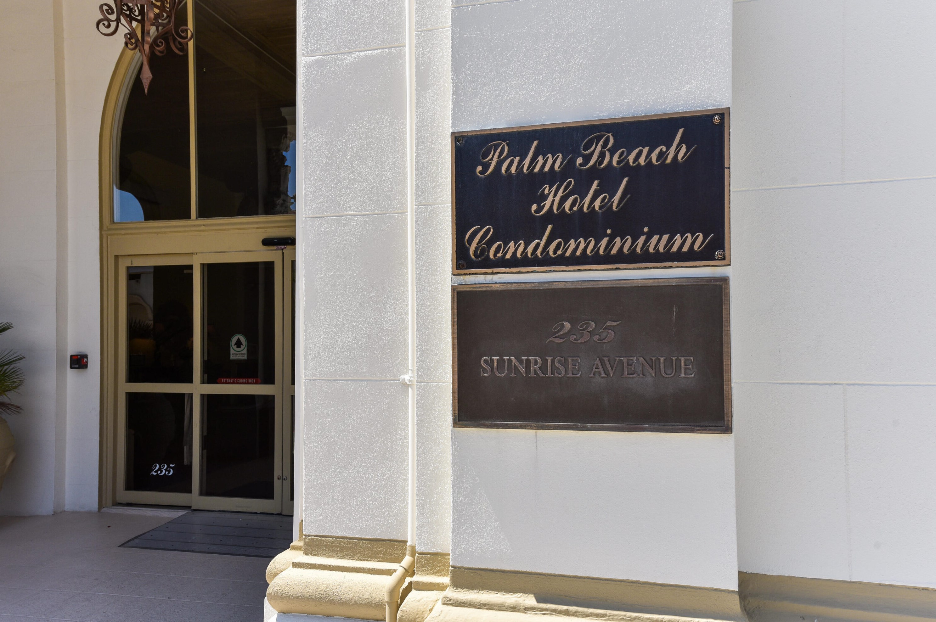 235 Sunrise Ave #2106, Palm Beach, FL