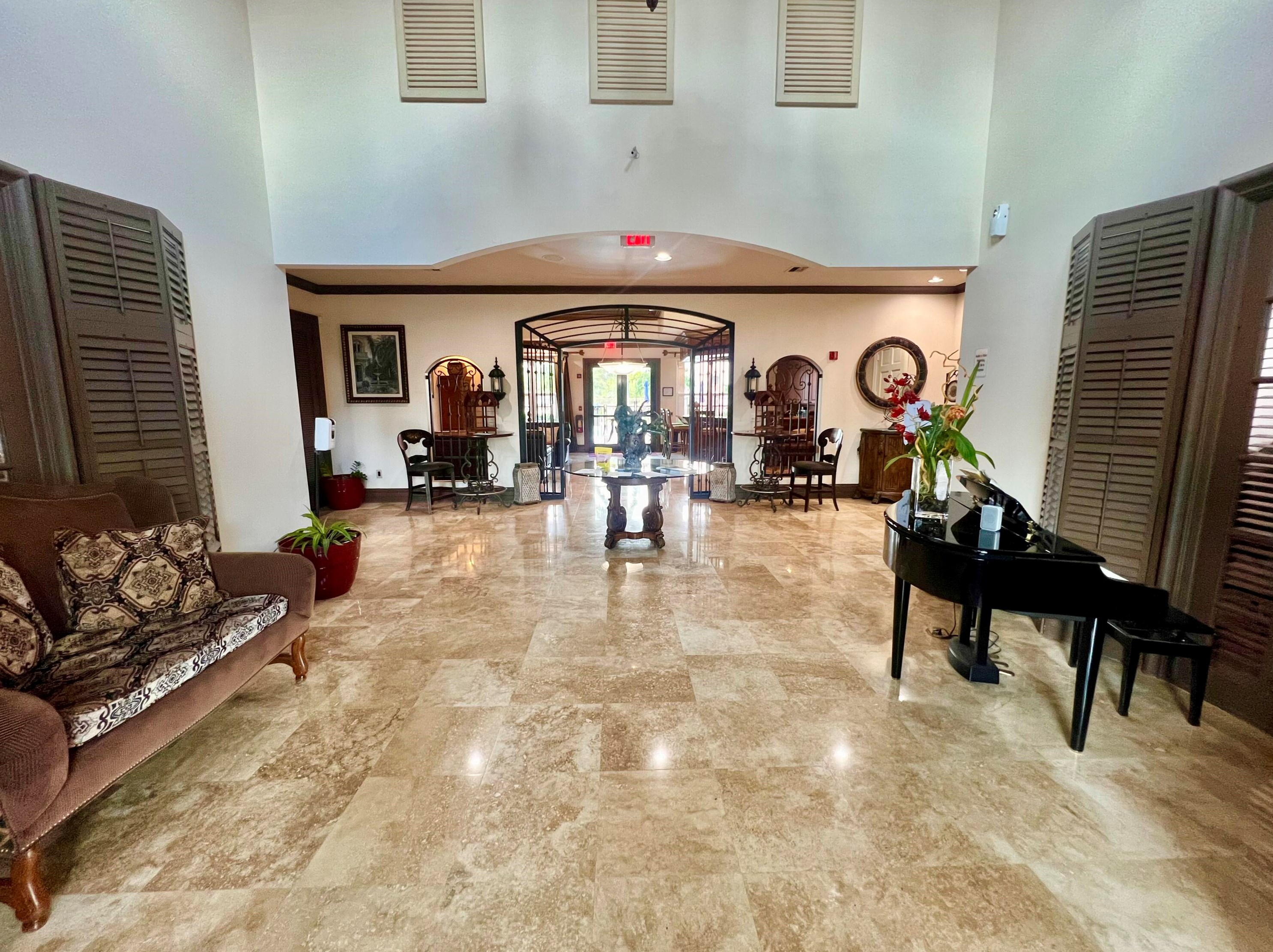 419 Villa Cir, Boynton Beach FL  33435-8911 exterior