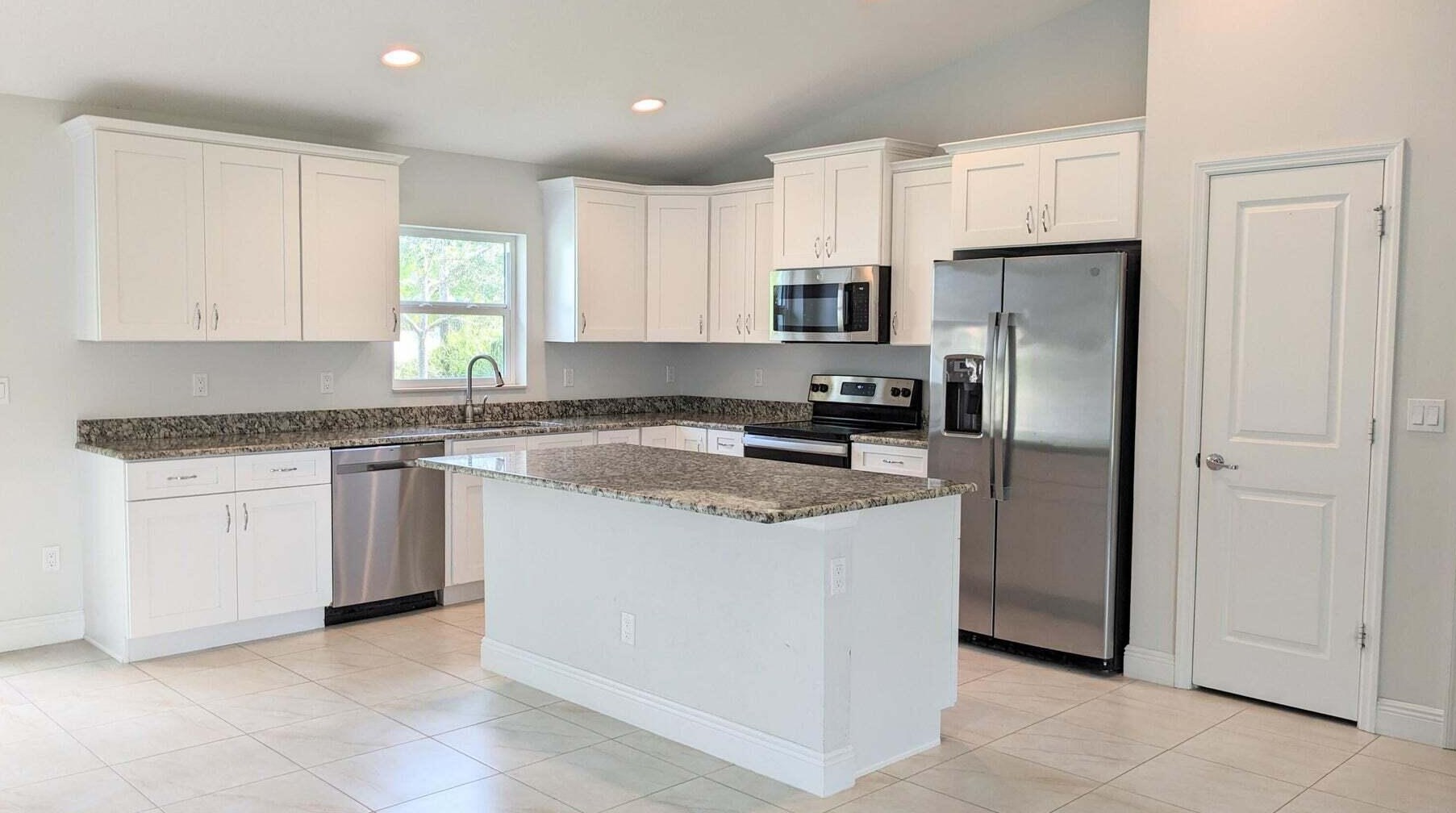 338 Sw Nativity Ter, Fort Pierce, FL 34984