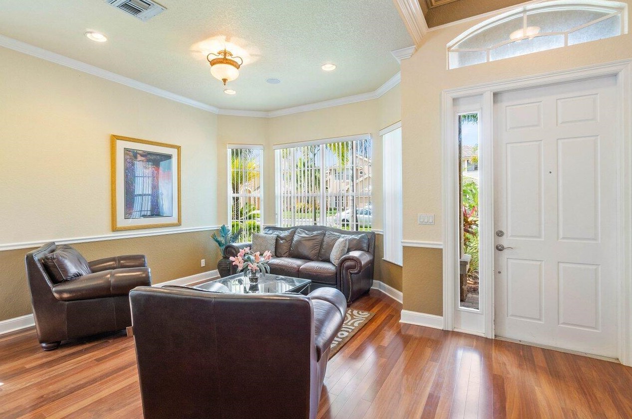 3572 Birague Dr, Lake Worth, FL 33449-8059
