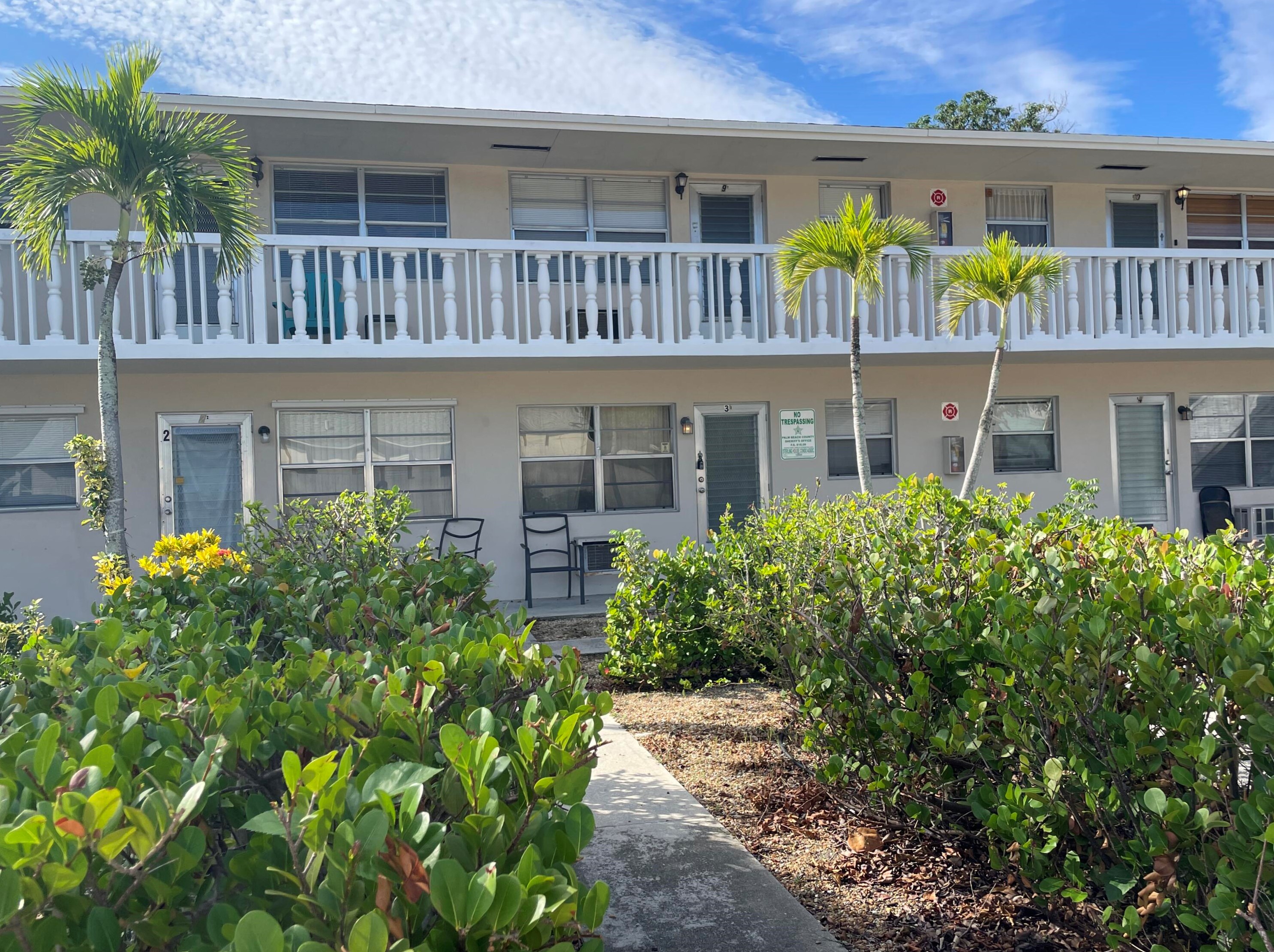 201 S J St #9, Lake Worth, FL 33460