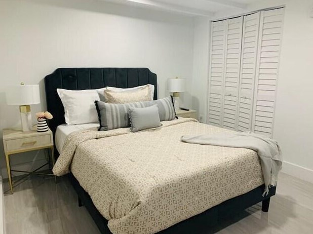 4651 97 Ct, Miami FL 33178-1976 exterior