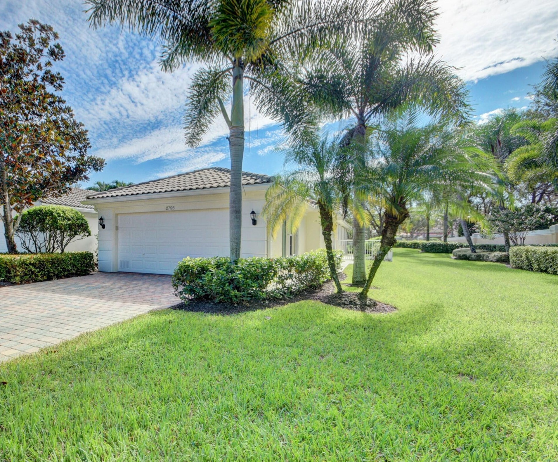 2796 Playa Dr, West Palm Beach, FL 33414-6445