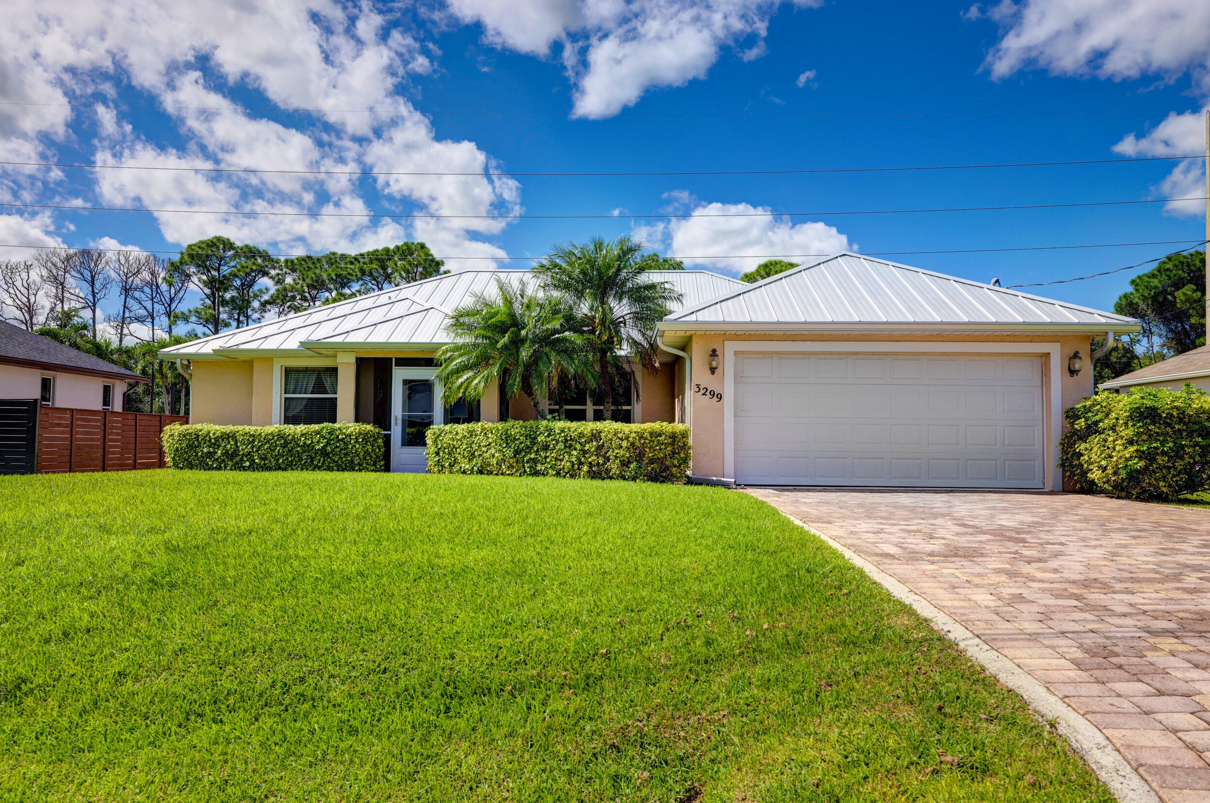 3299 Se Quay St, Fort Pierce, FL 34984