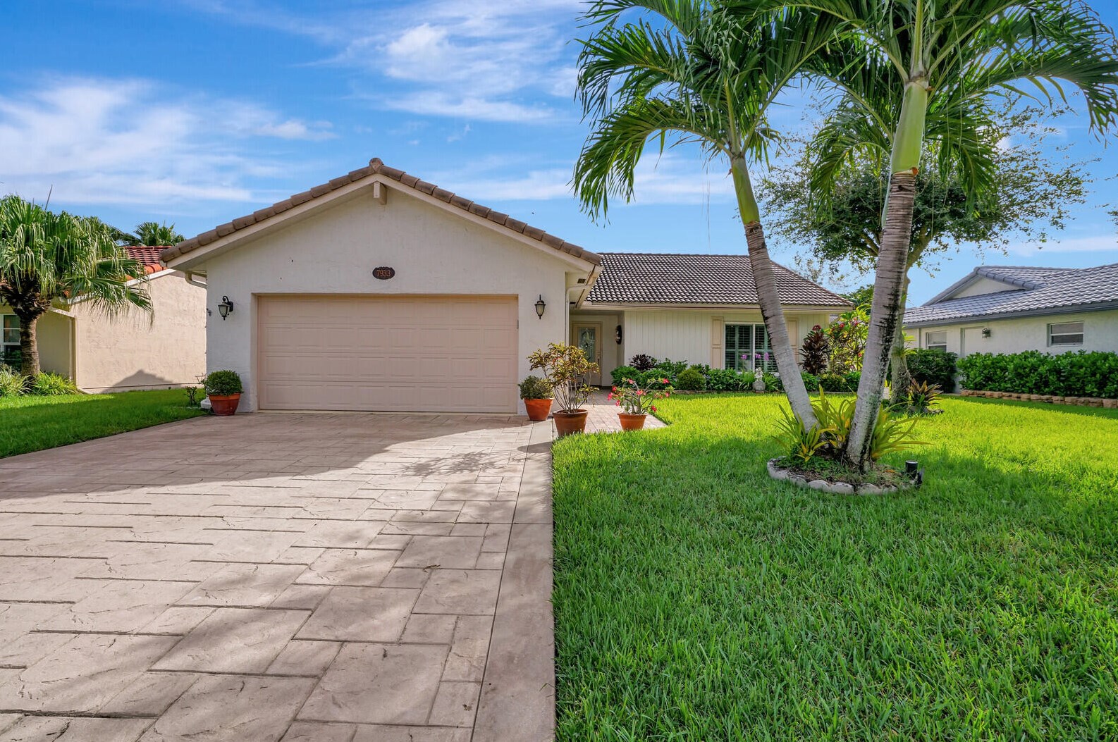 7933 Cloverfield Cir, Boca Raton, FL 33433-3052