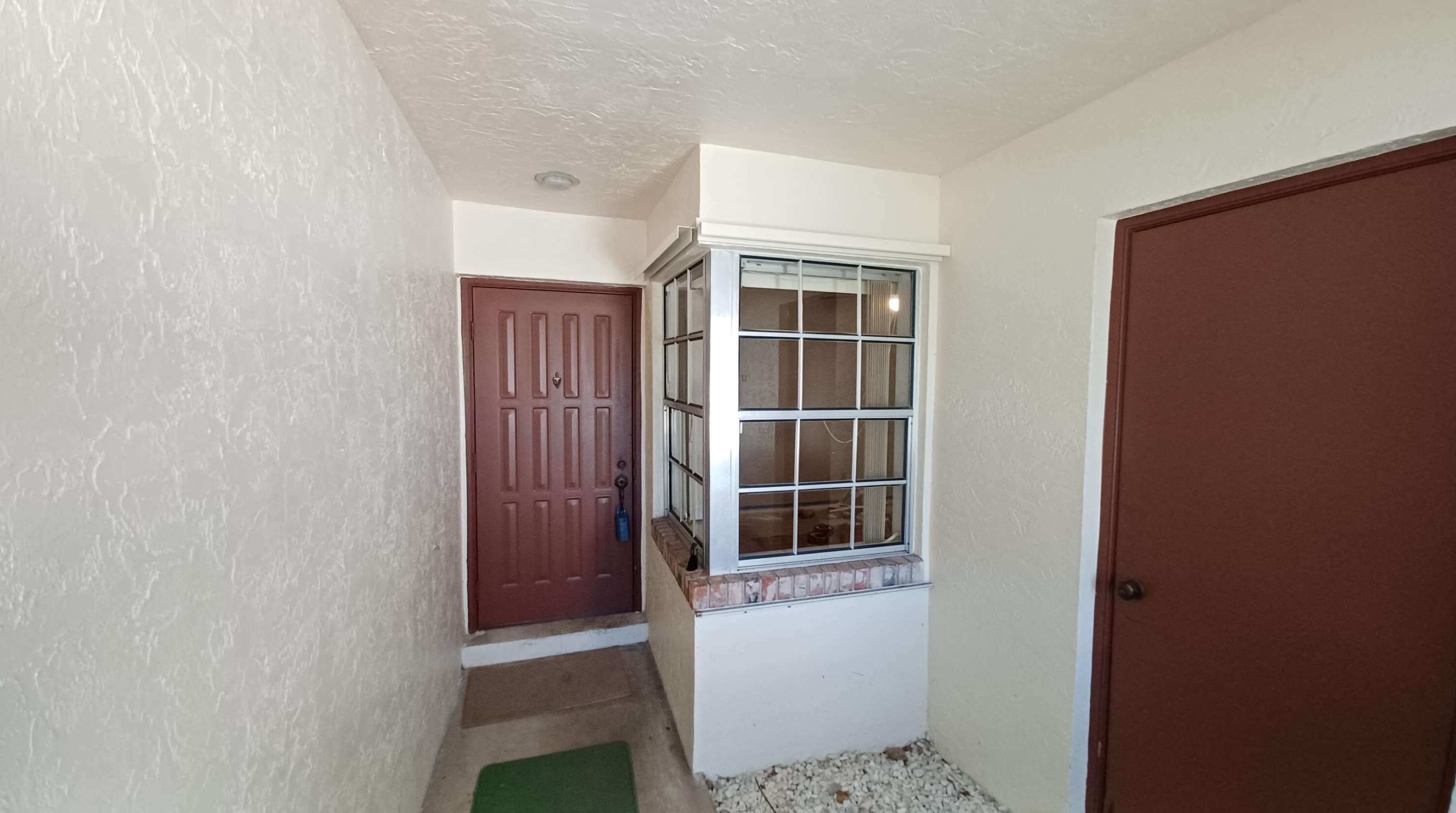 118 Moccasin Trl S, Jupiter, FL 33458