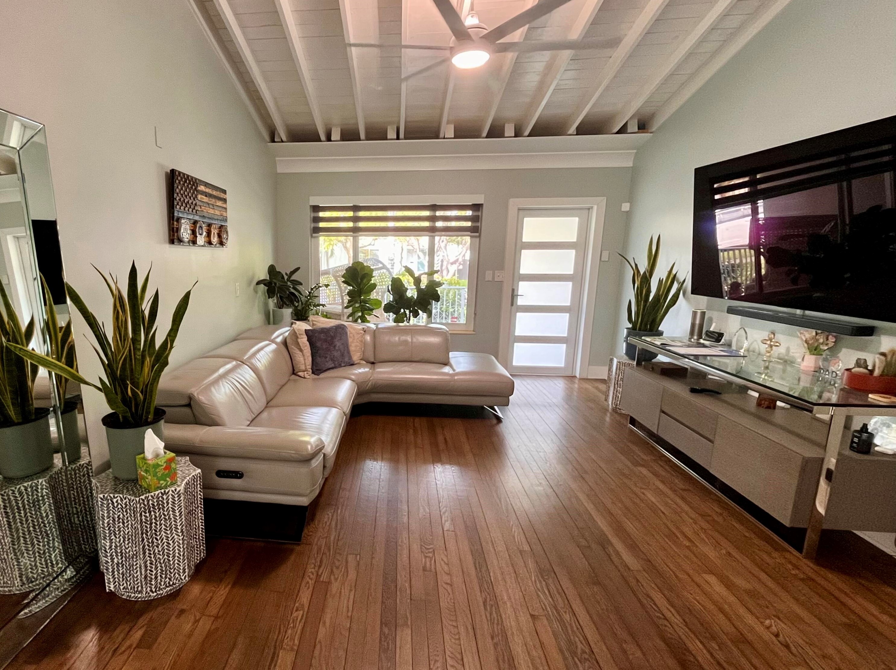 1636 Jackson St, Hollywood FL  33020-5110 exterior