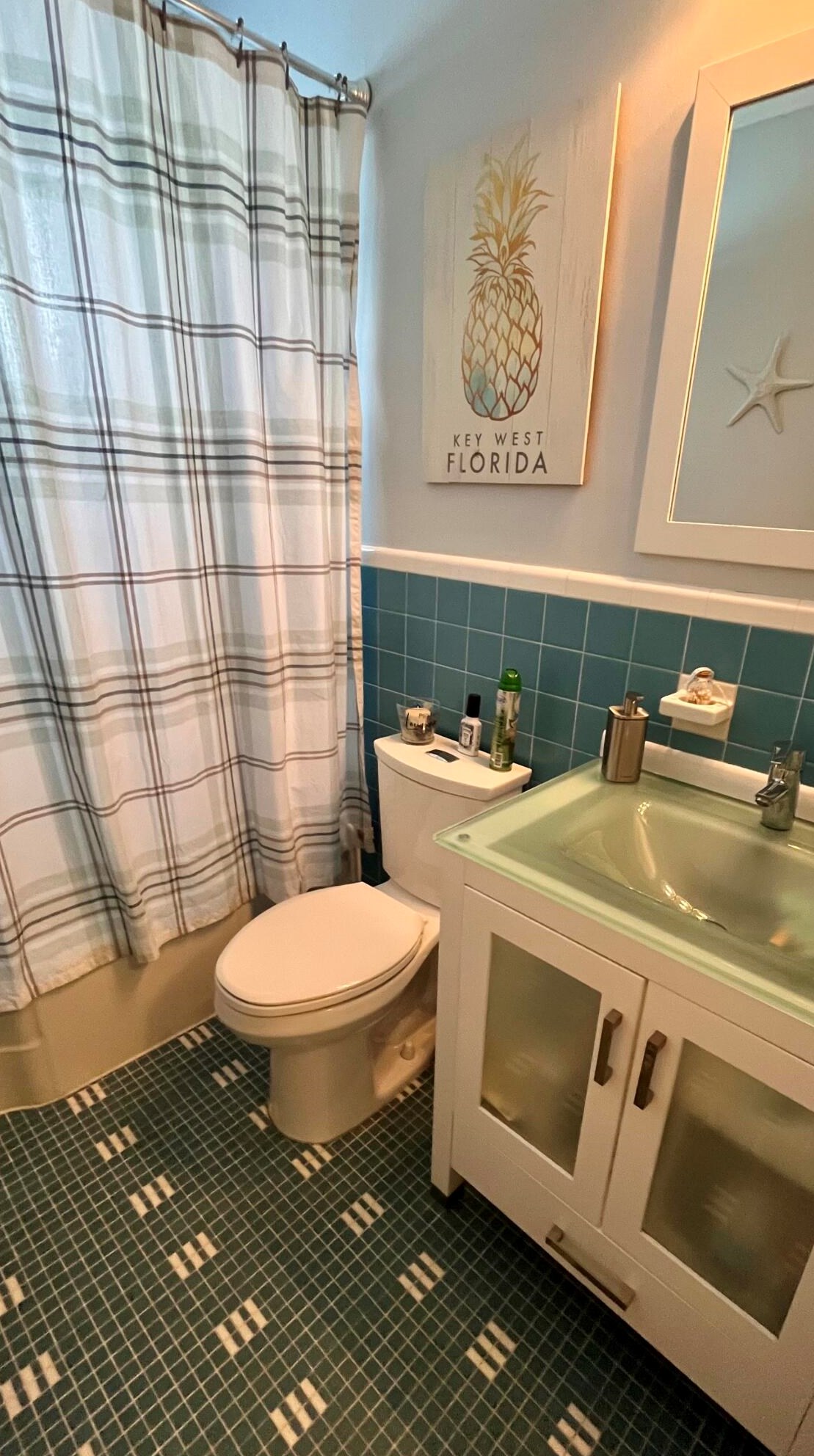 1636 Jackson St, Hollywood FL  33020-5110 exterior