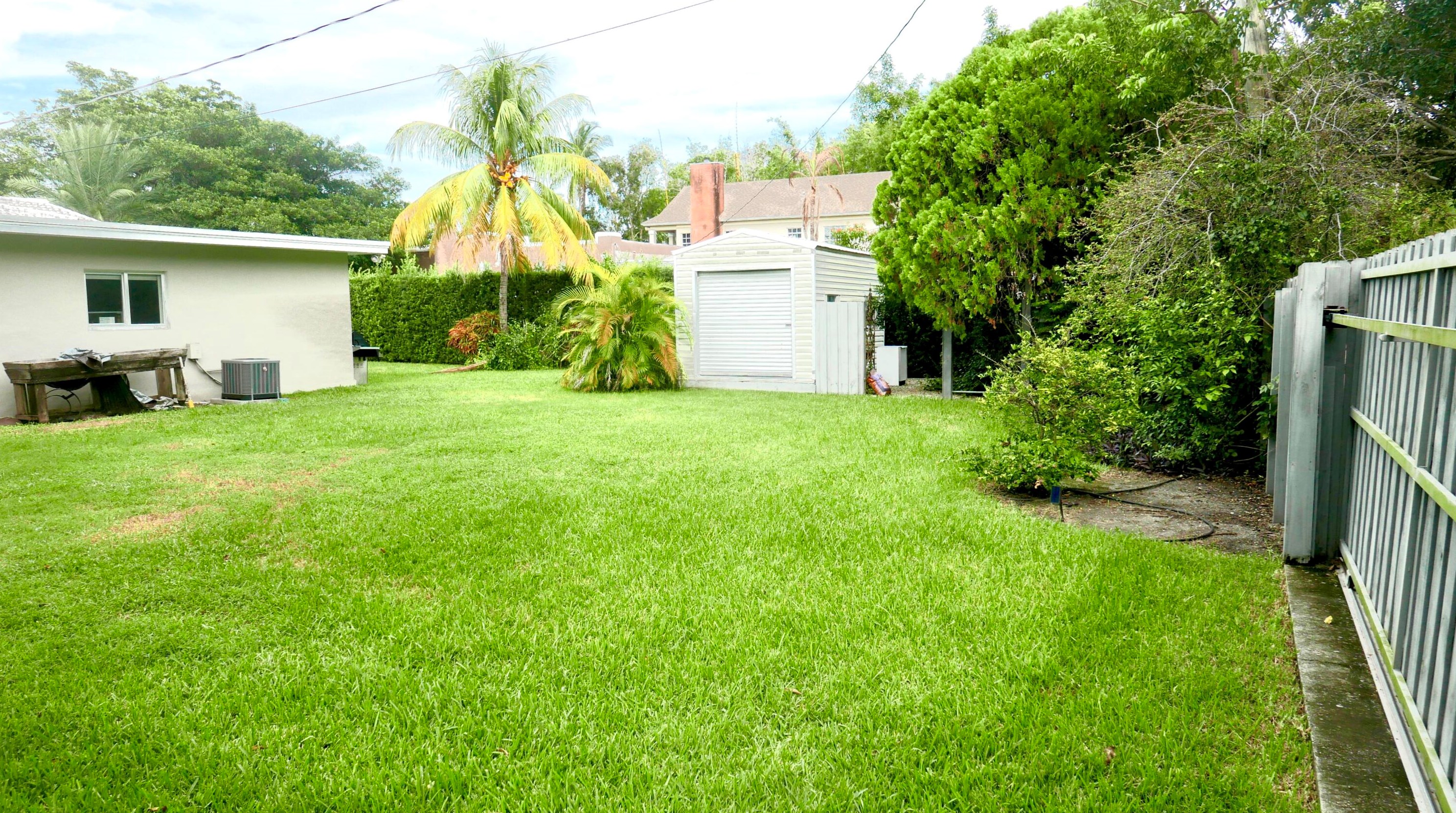 1636 Jackson St, Hollywood FL  33020-5110 exterior